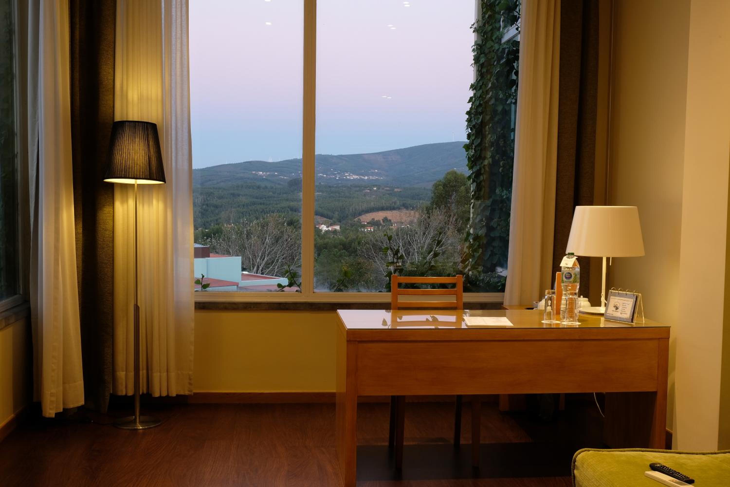 Suite Junior with Panoramic View - Photo 15