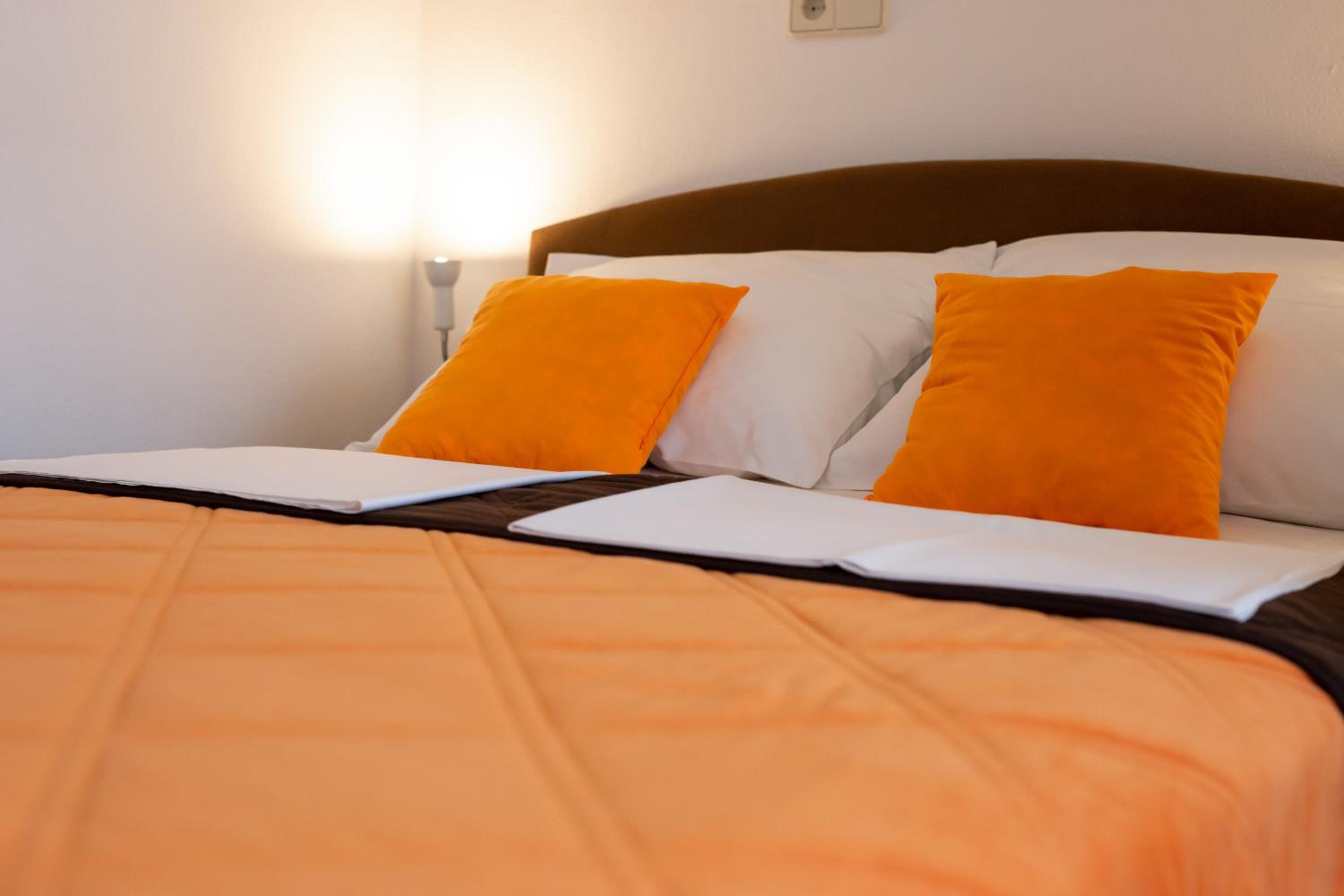 Double Room - Photo 4