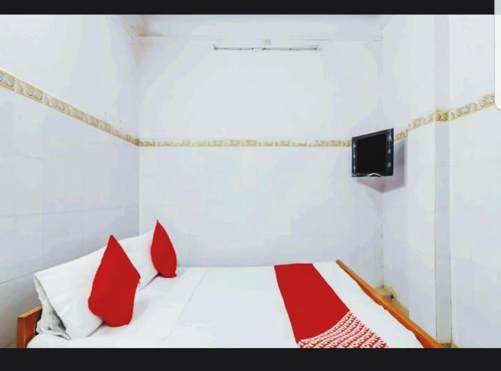 Deluxe Double Room (2 Adults + 1 Child) - Photo 4
