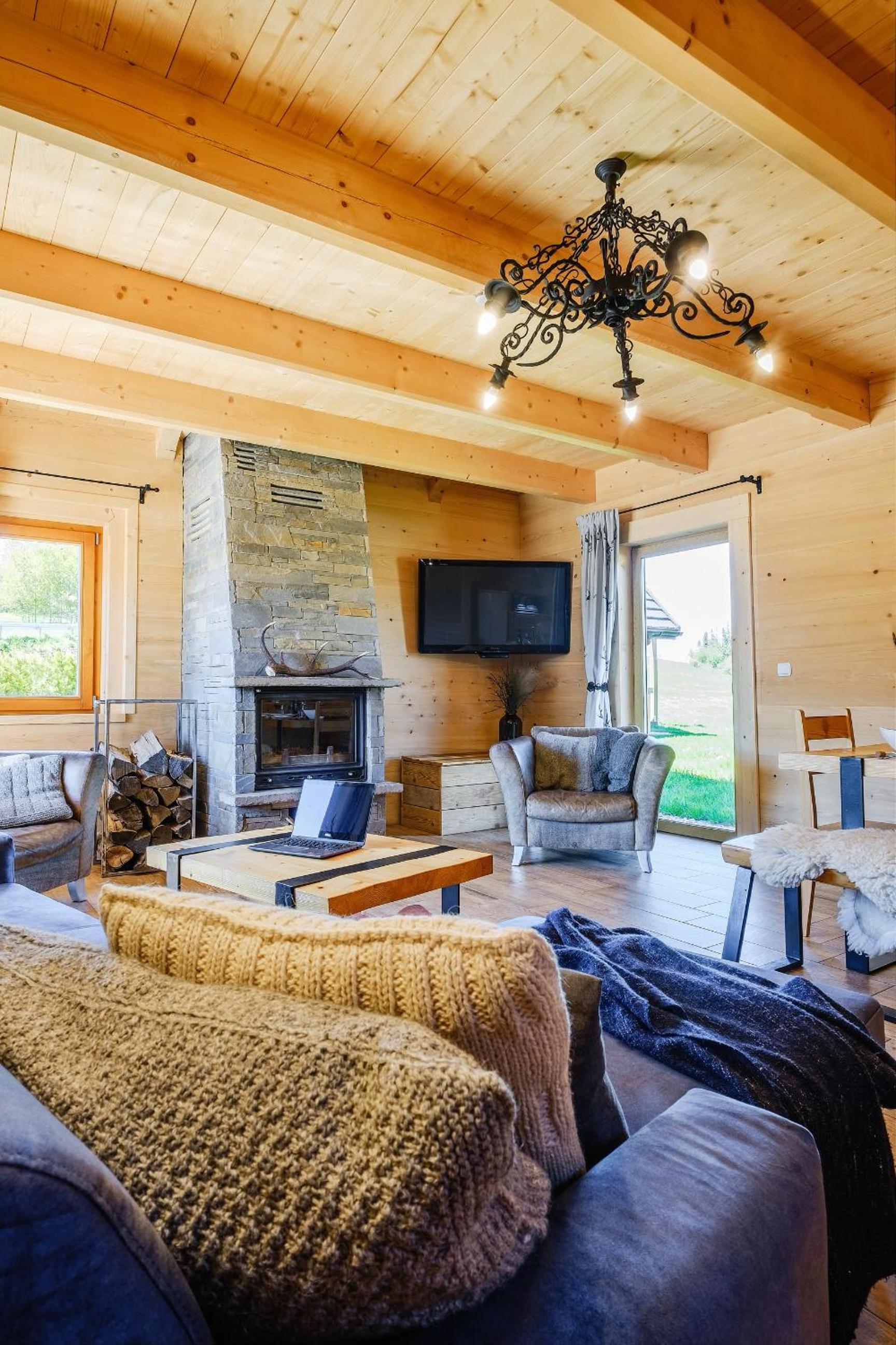Three-Bedroom Chalet photo 2