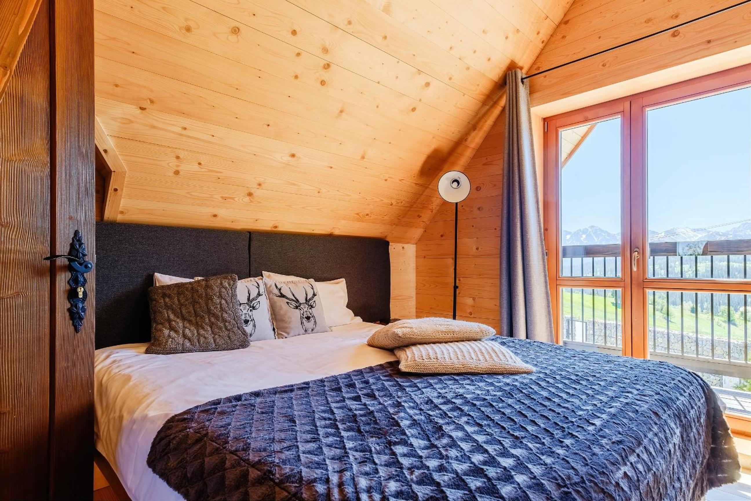 Three-Bedroom Chalet photo 1