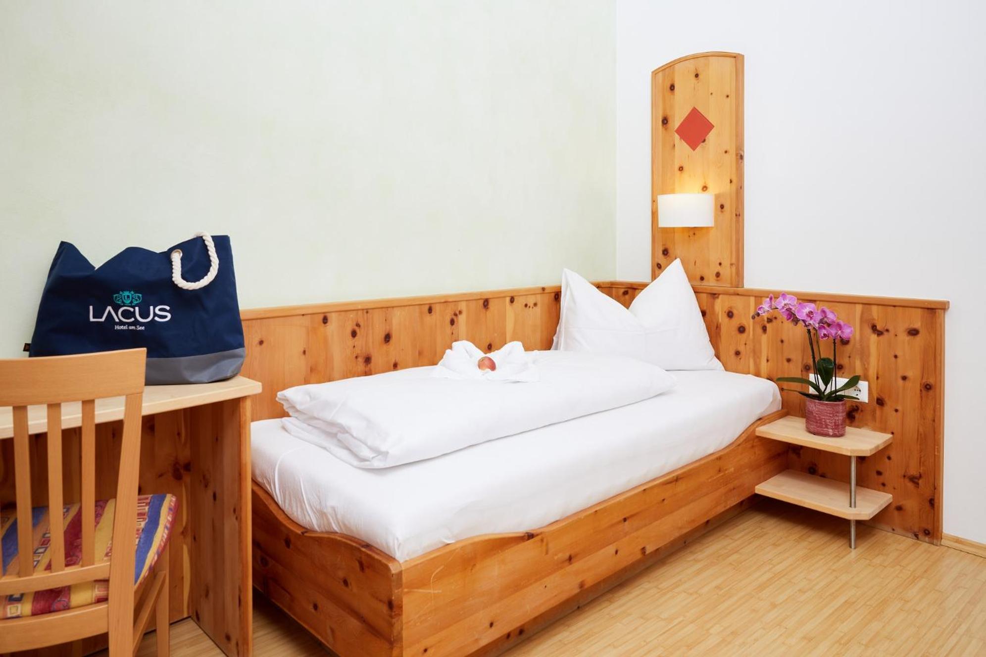 Single Room with Garden View photo 1