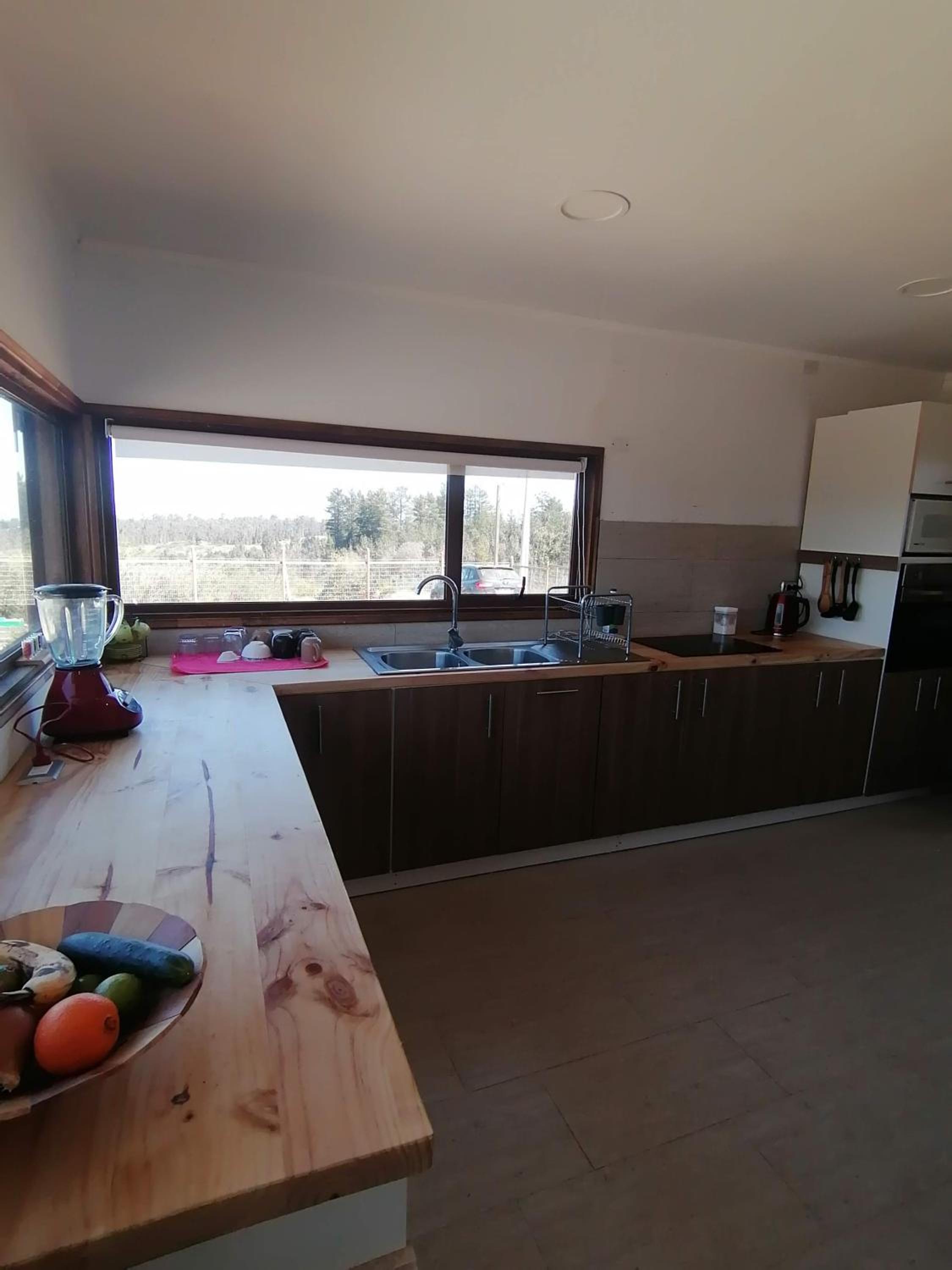 Five-Bedroom House photo 2