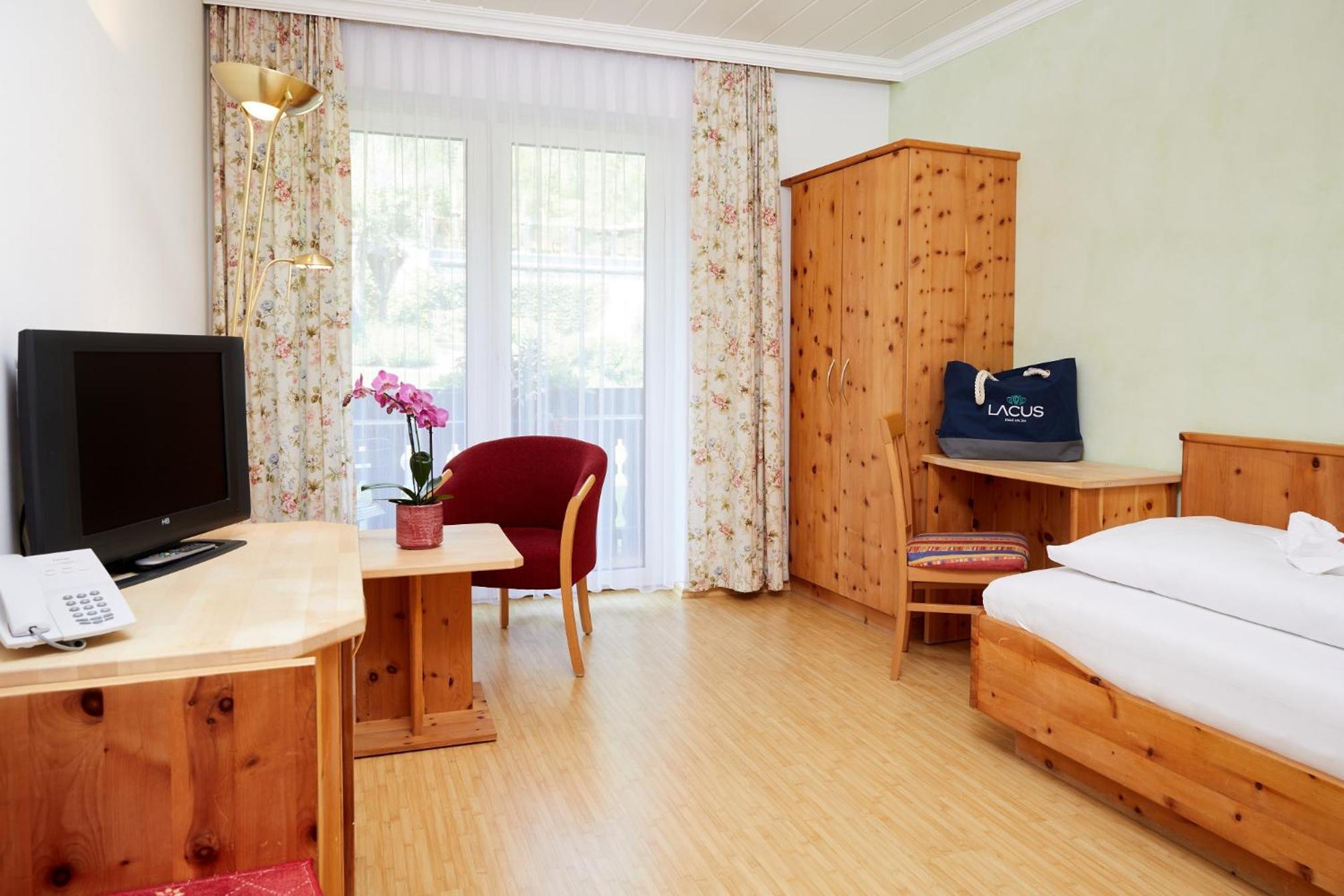 Single Room with Garden View photo 2