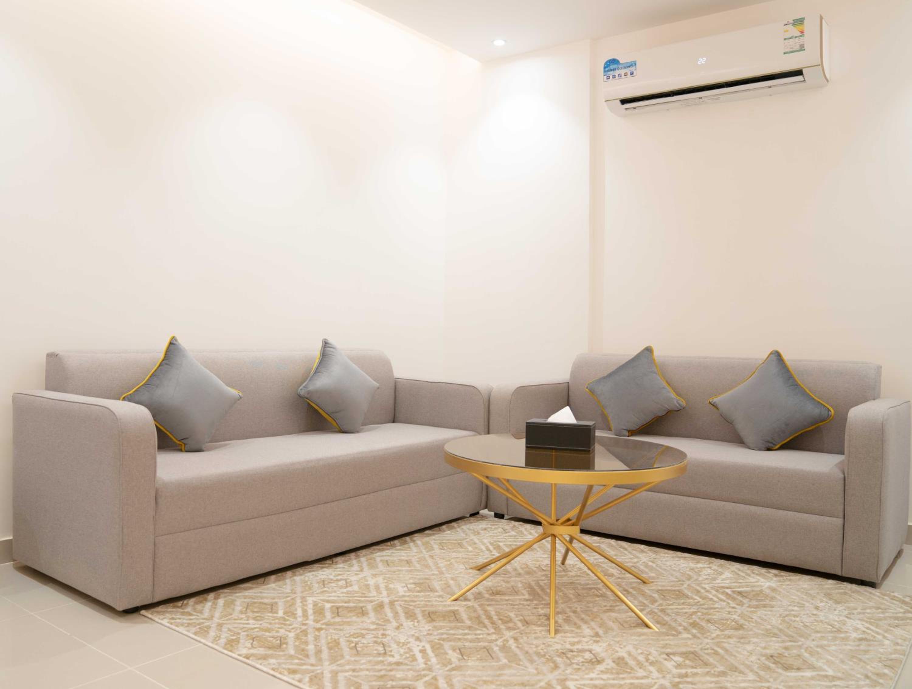 Deluxe Family Suite photo 1