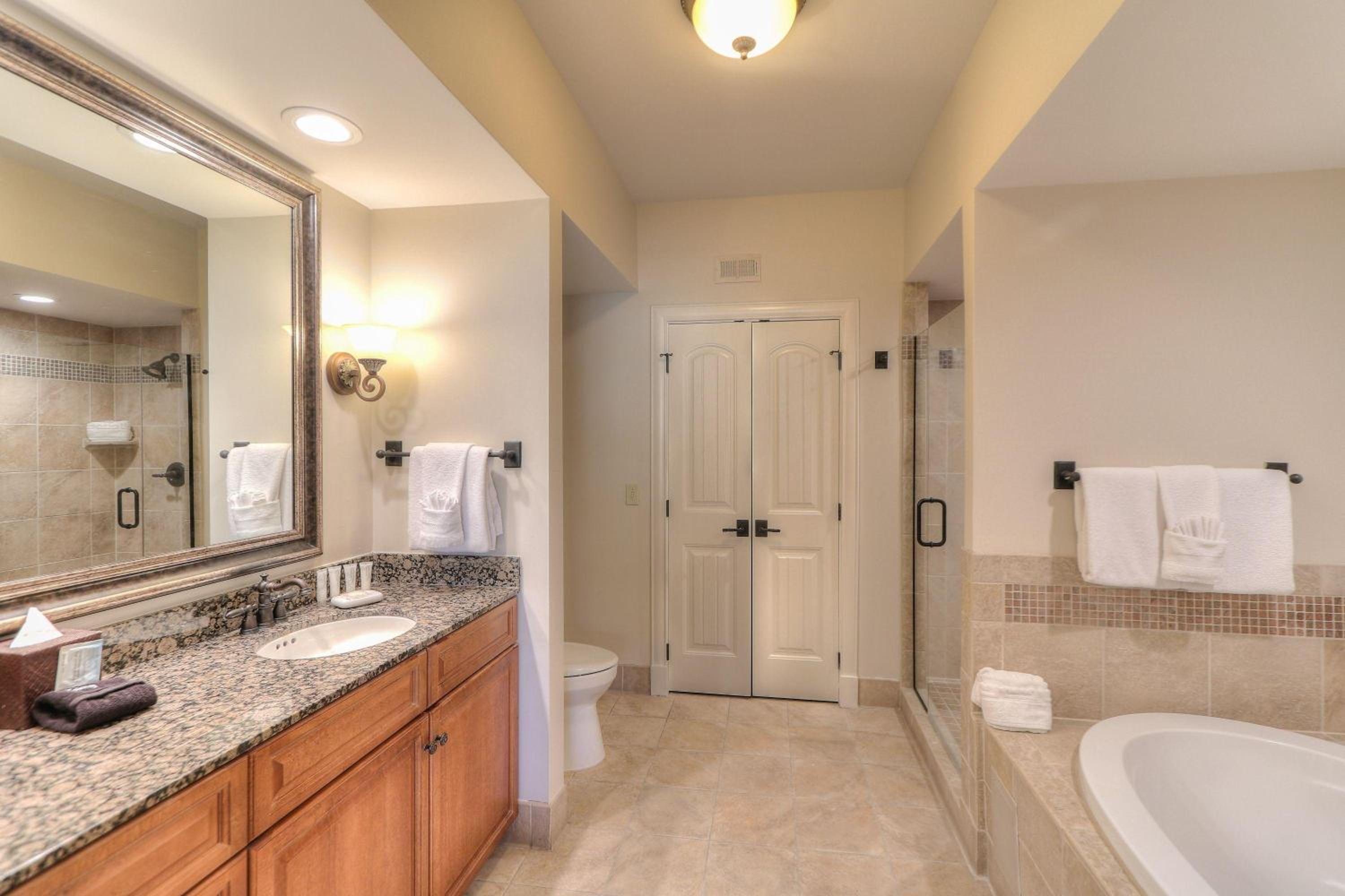 Two Bedroom Condo - One King, Two Twins photo 3