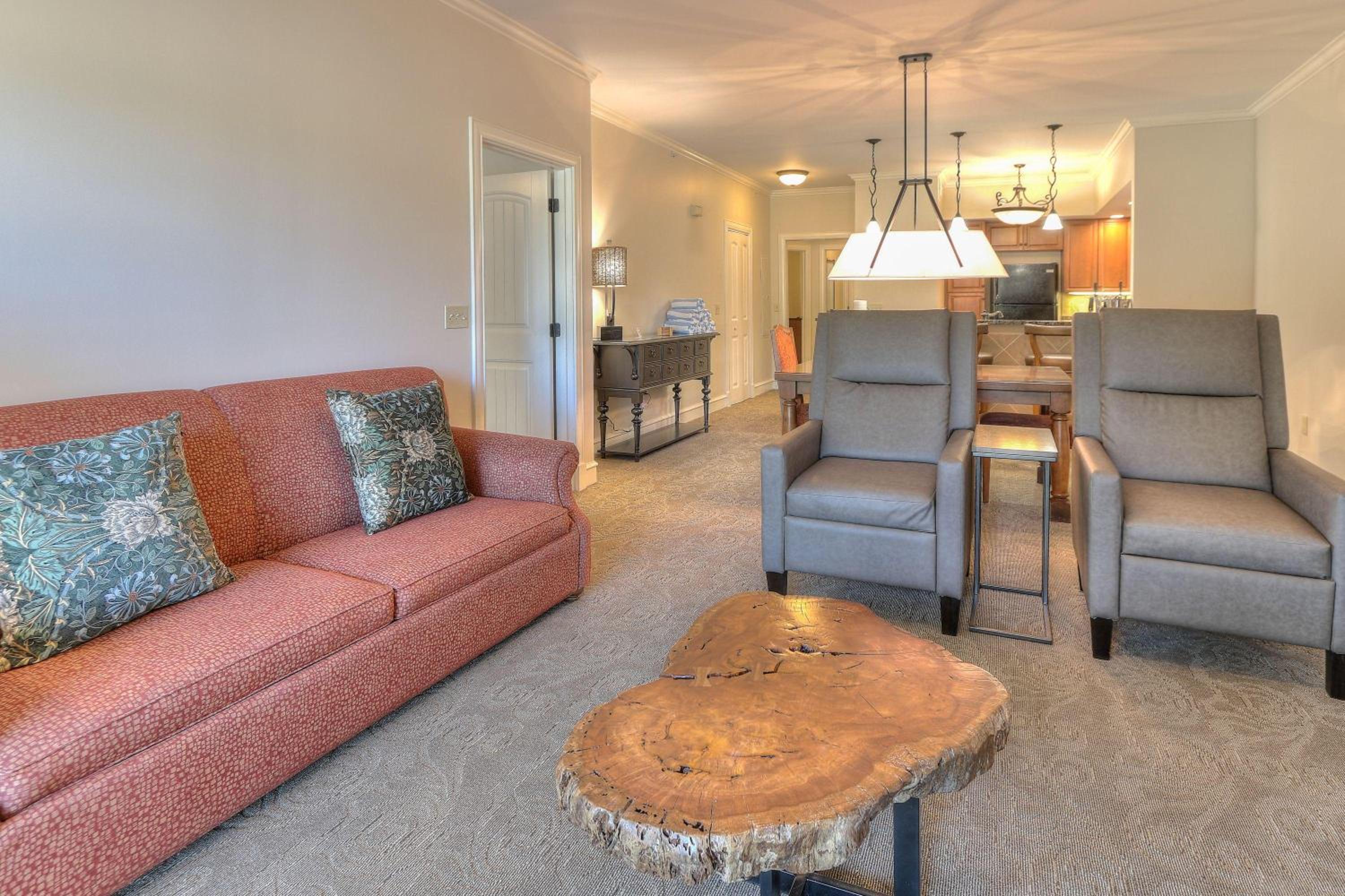 Three Bedroom Riverview Condo - 3 Kings photo 1
