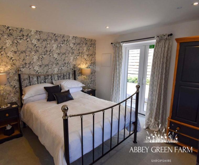 King Room with Garden View - Photo 21