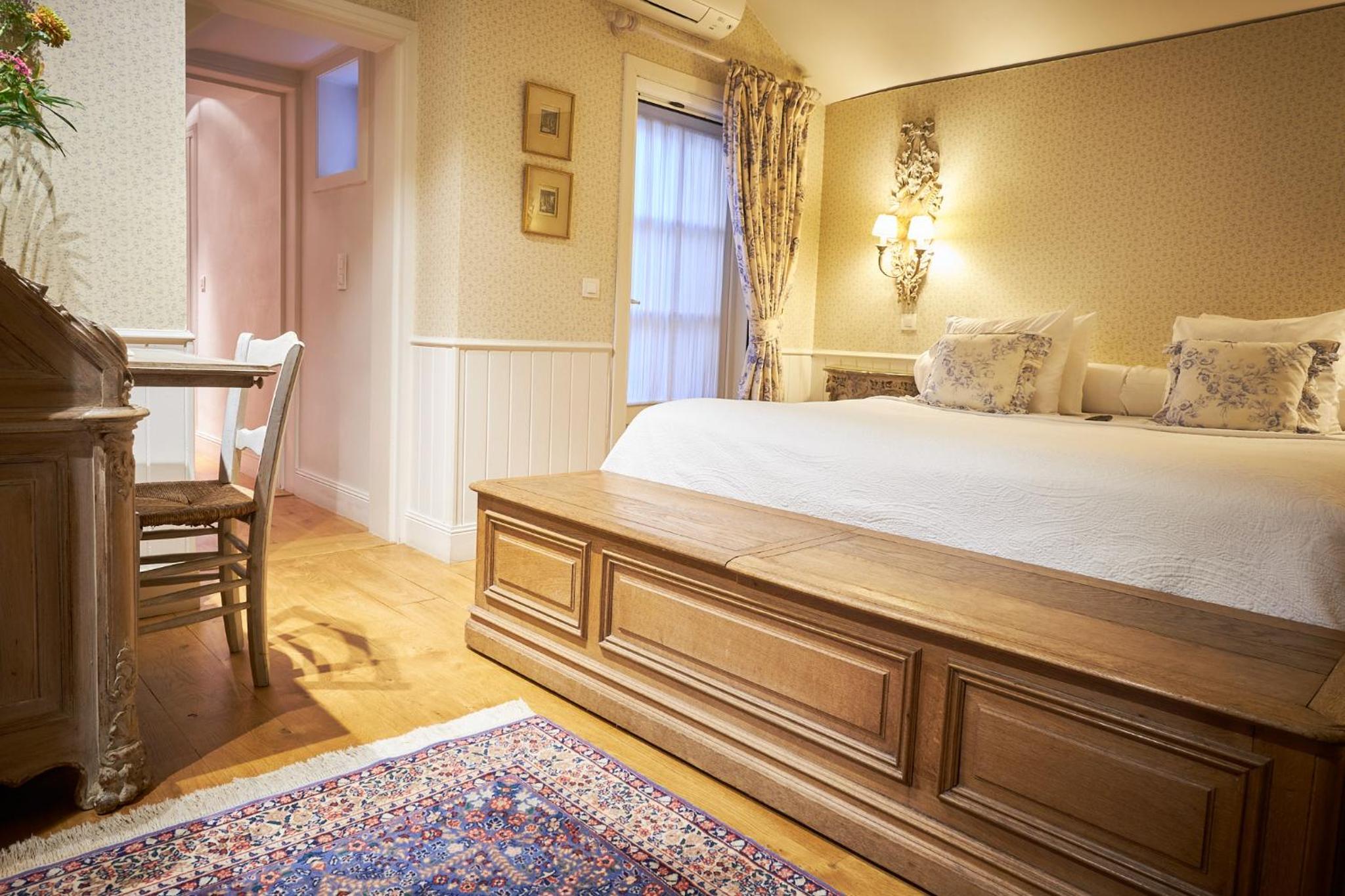 Standard Large room on the ground floor (No View)