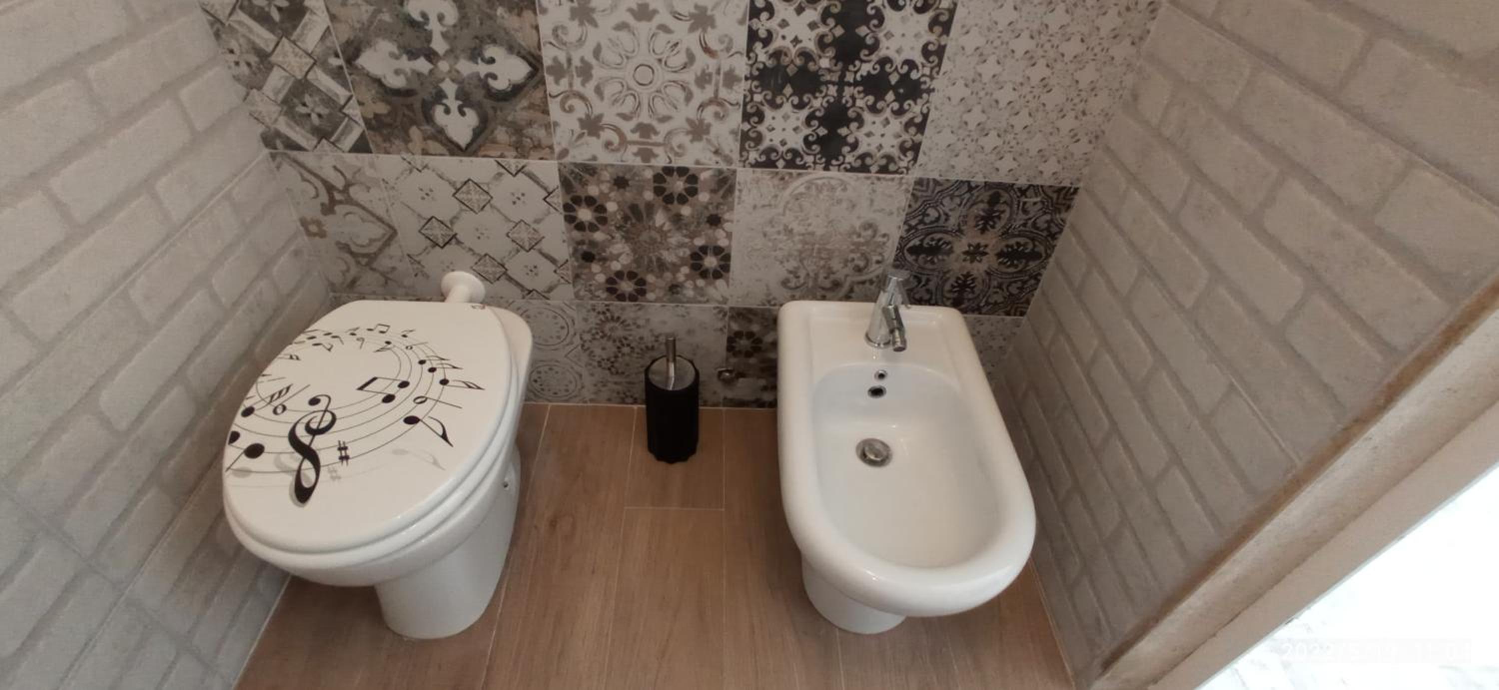 One-Bedroom Apartment - Photo 2