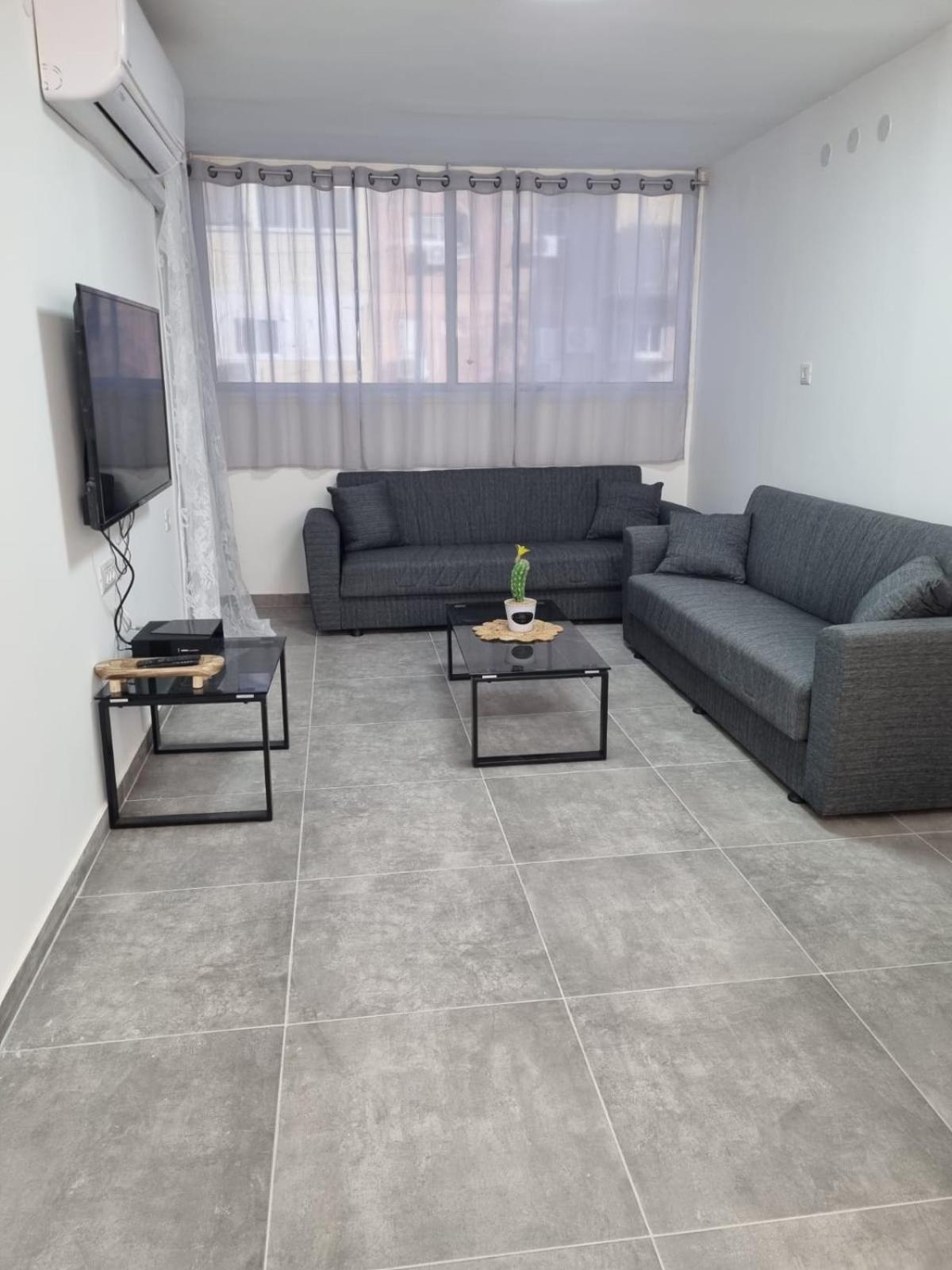 Two-Bedroom Apartment - Photo 5