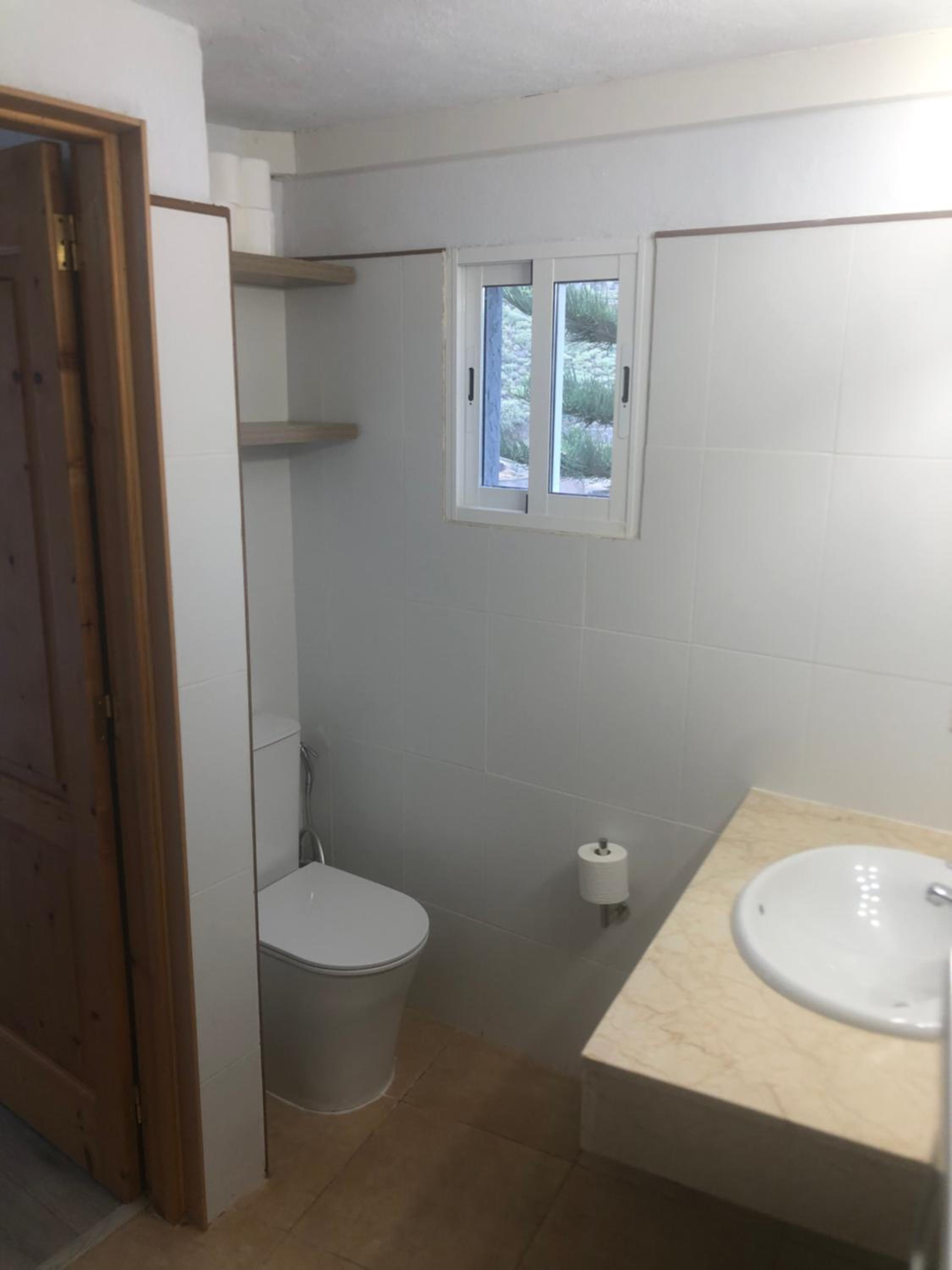 Three-Bedroom Villa photo 2