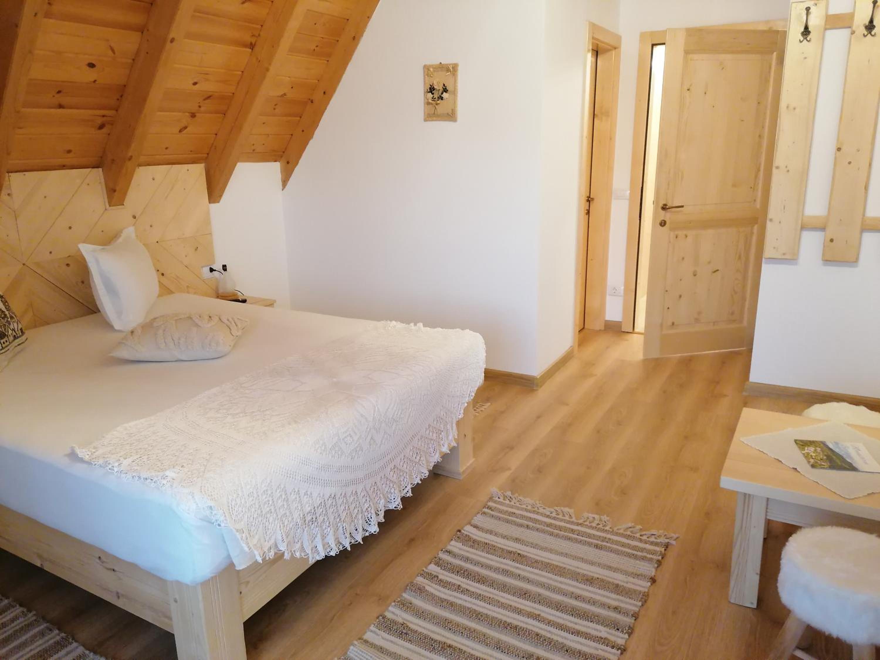 Deluxe Double Room photo 2