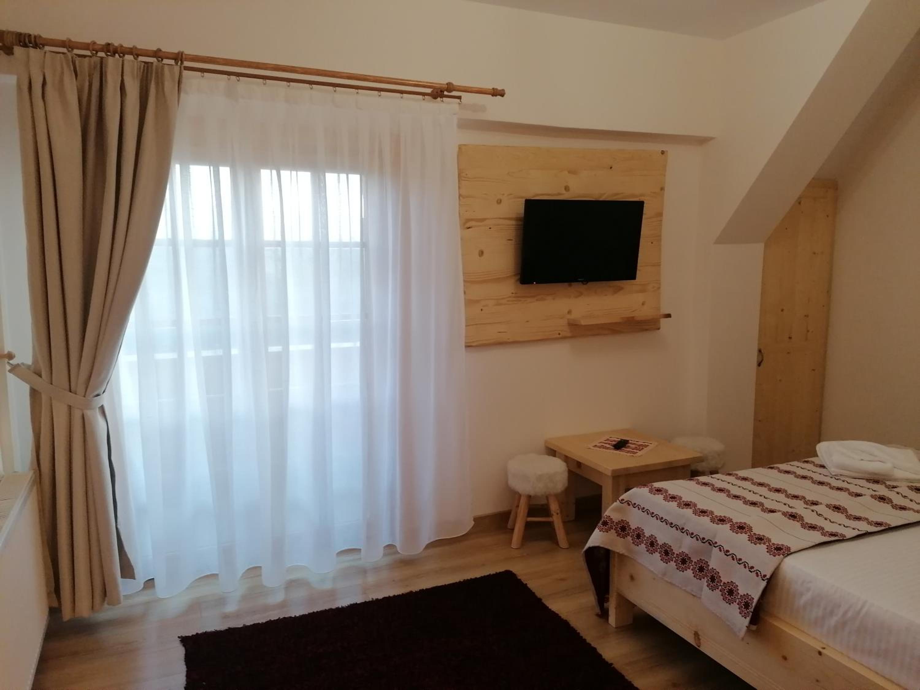 King Room with Balcony photo 1