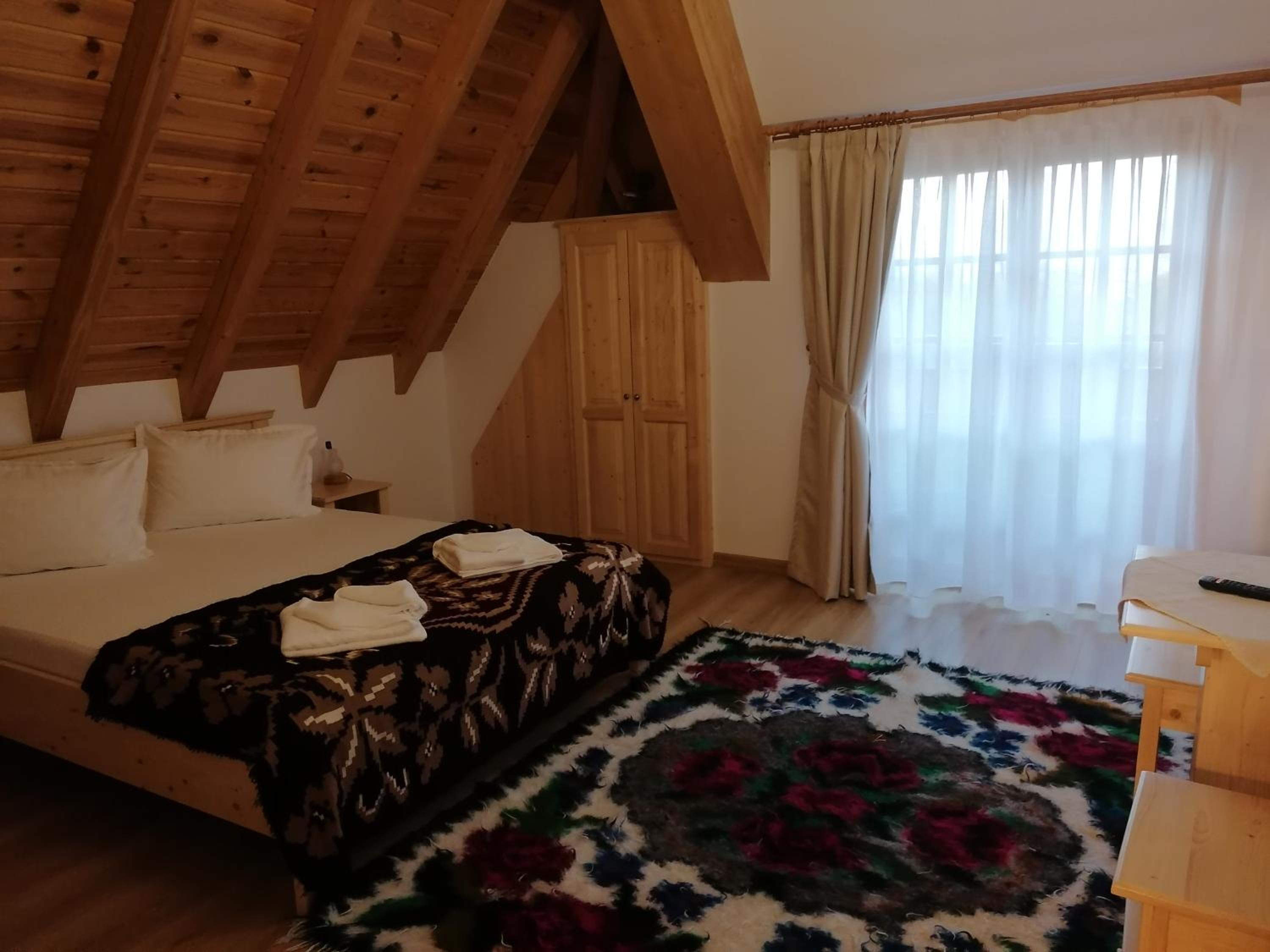 King Room with Balcony photo 1