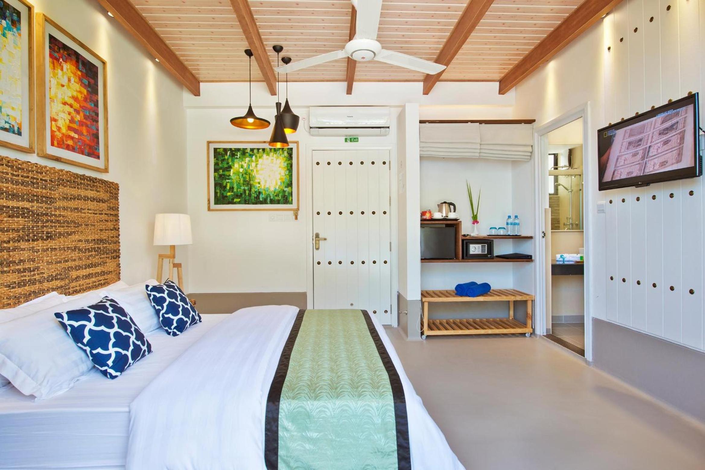 Superior Room (10% off on Snorkeling Trip, Night Fishing and Candlelit Dinner)