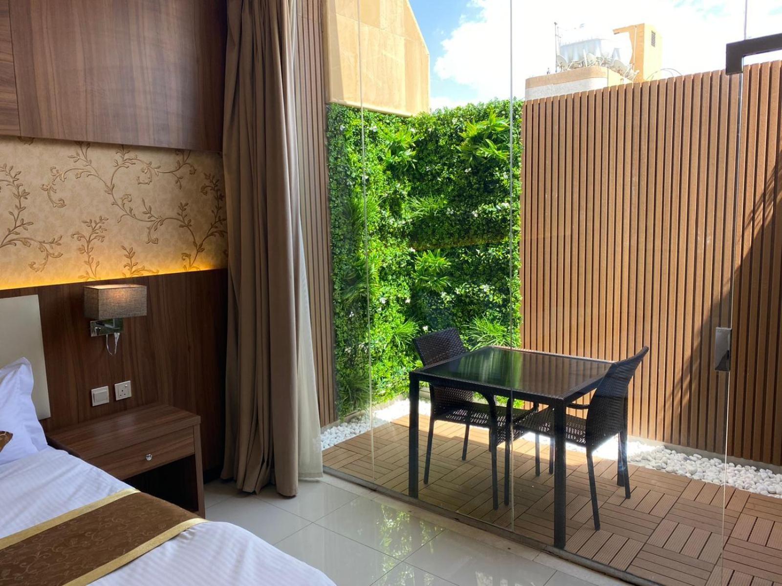 Suite with Balcony photo 1