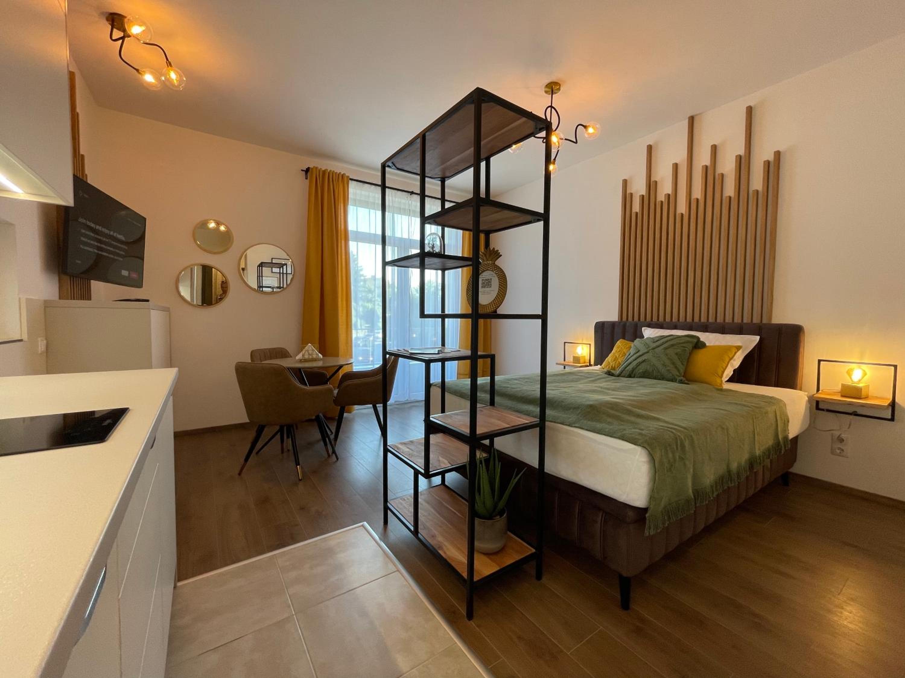 One-Bedroom Apartment - Photo 11