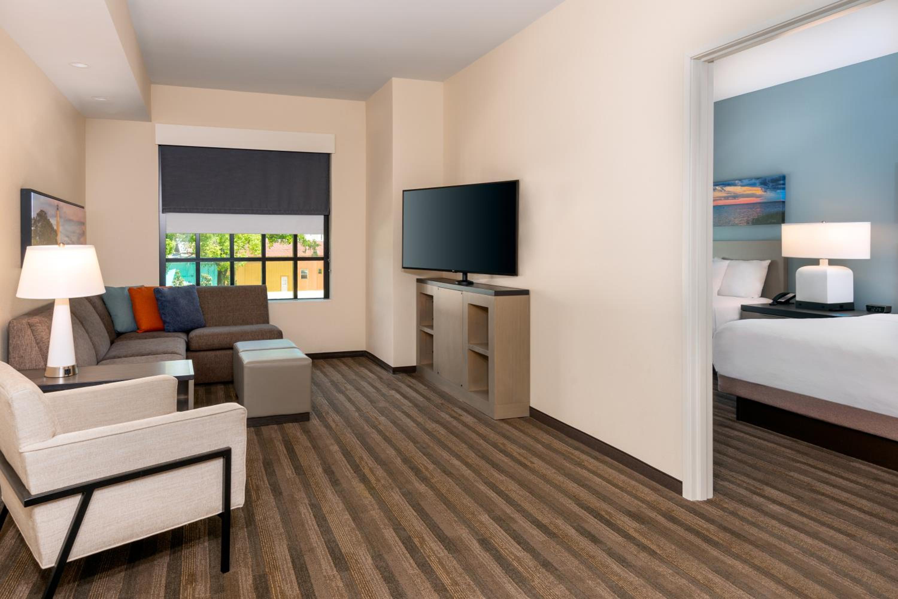 One Bedroom Kitchen Suite with Two Queen Beds and Sofa Bed - Photo 1