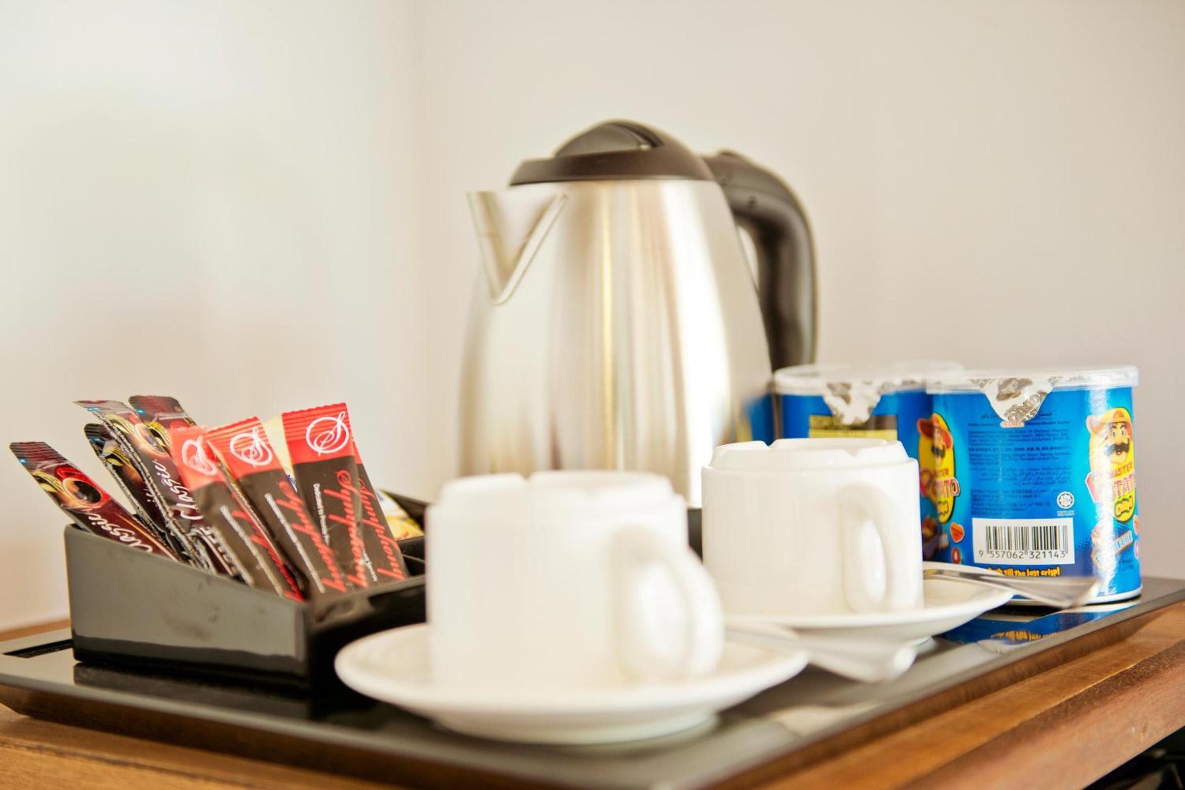 Deluxe Double Room with Balcony and Partial Sea View (10% off on Snorkeling Trip, Night Fishing and Candlelit Dinner)