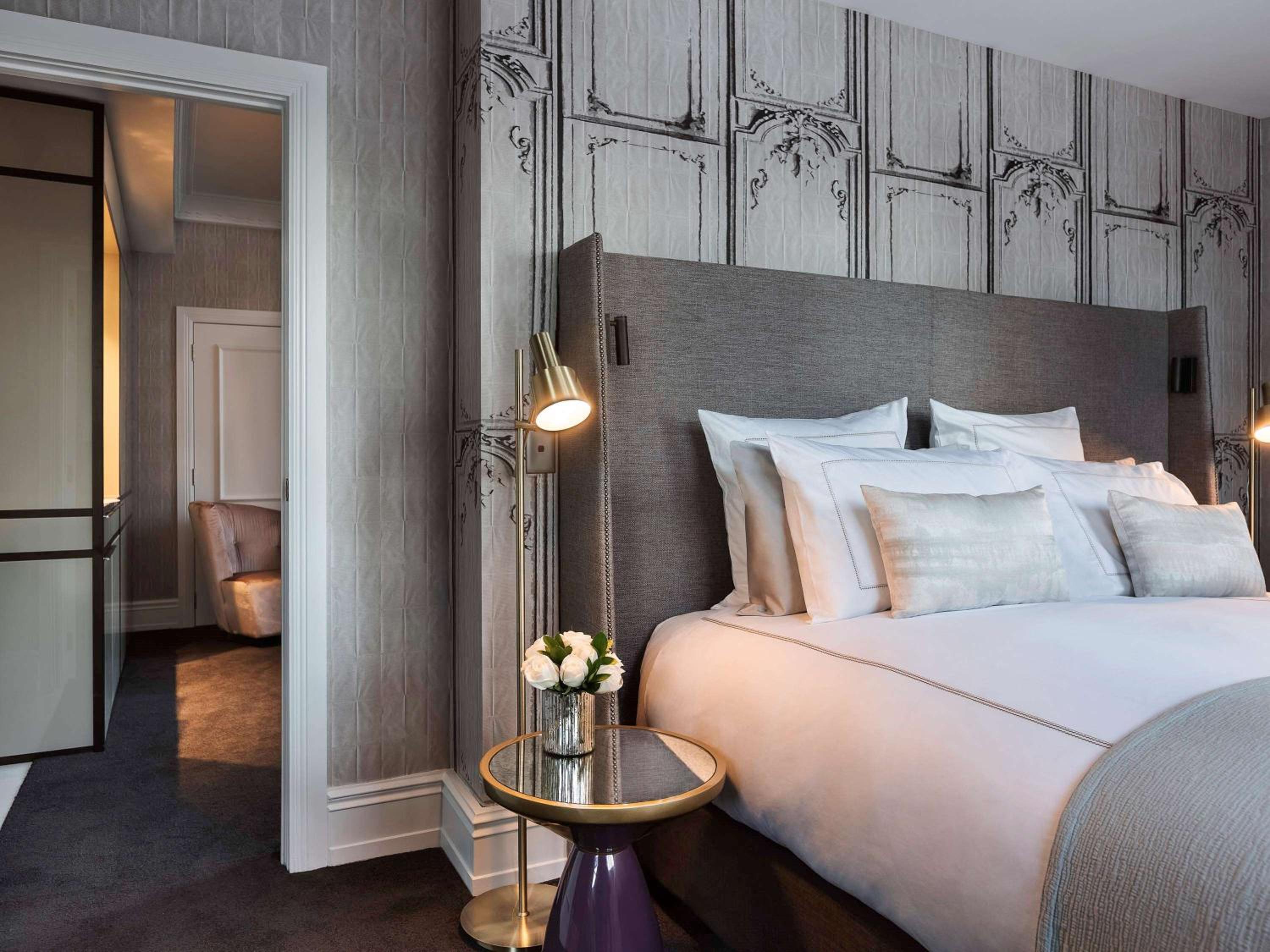 The Duchess One Bedroom King Suite - High Floor
