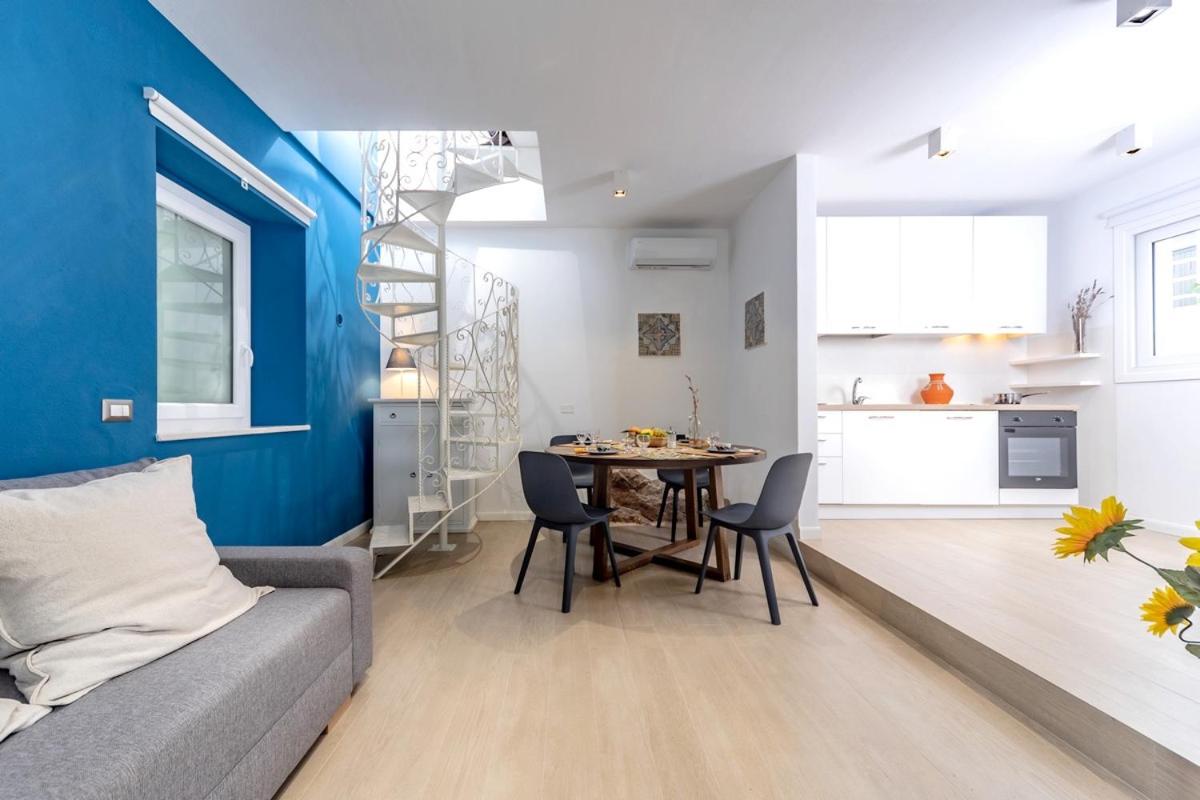 Apartment with Mountain View photo 1