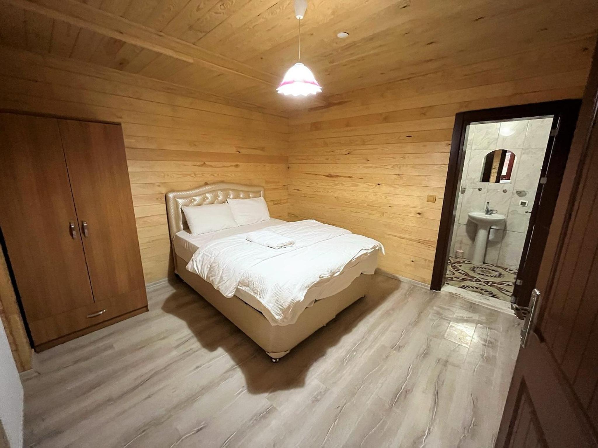 Suite with Garden View - Photo 4