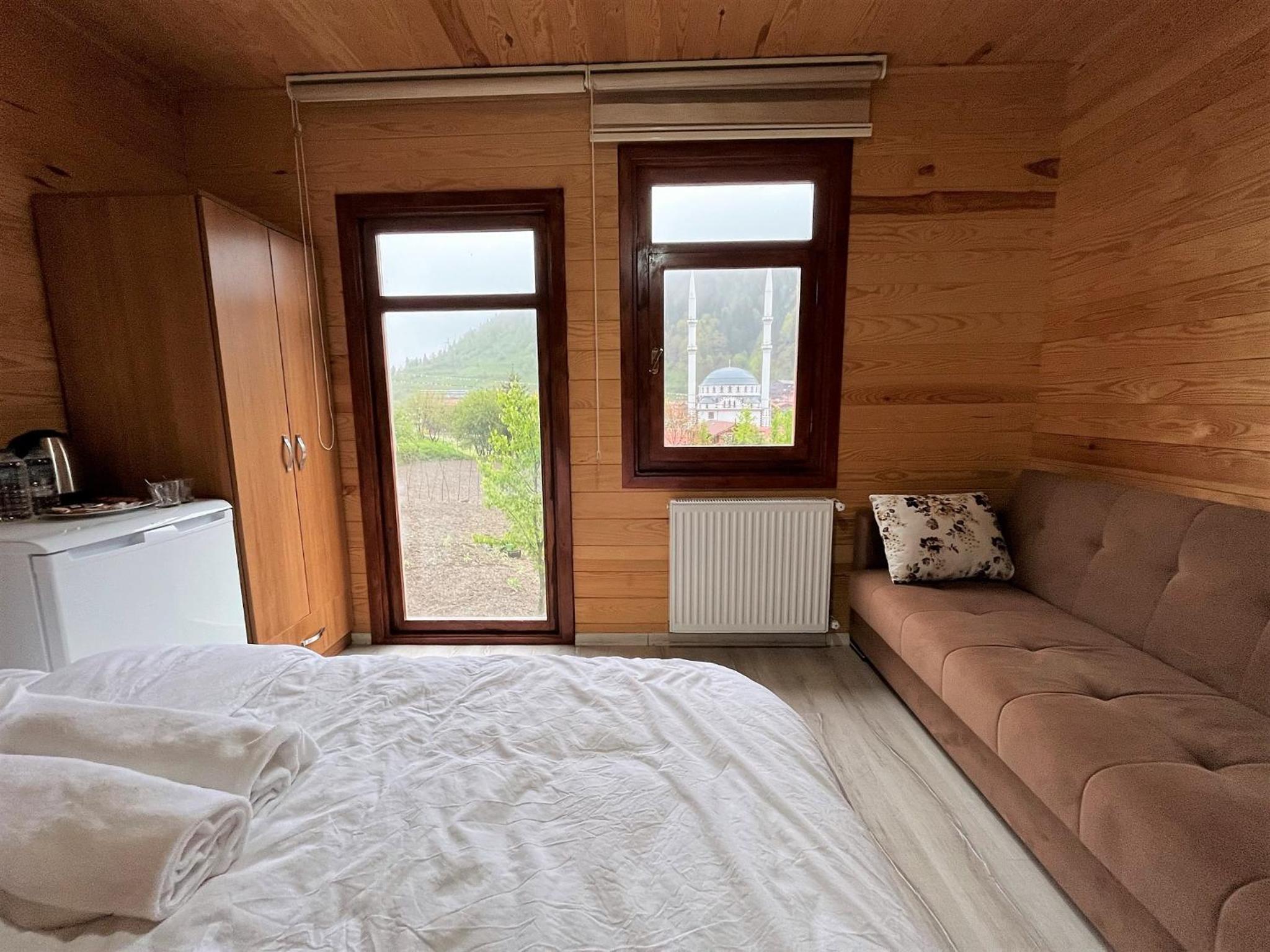 Triple Room with Lake View - Photo 12