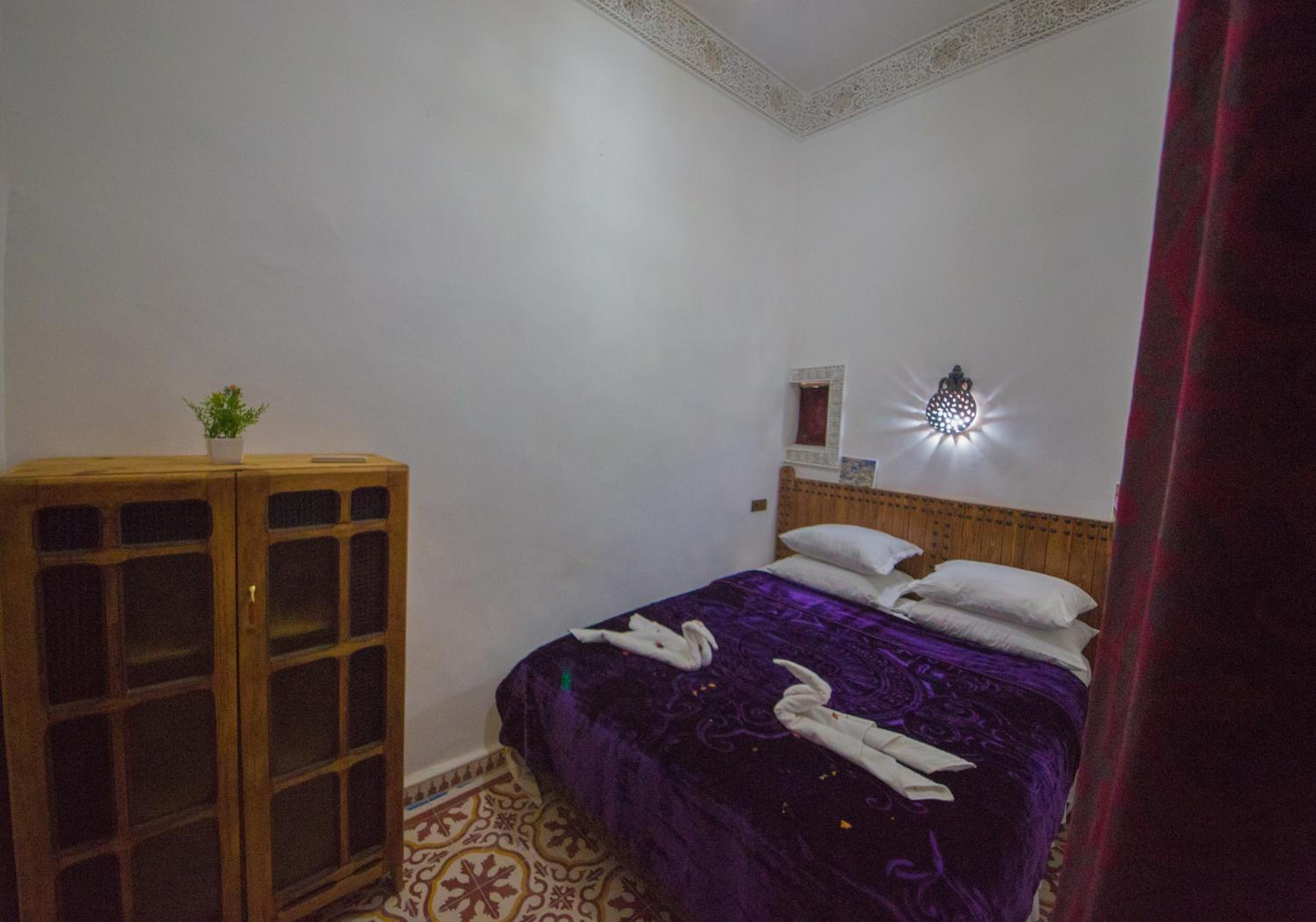 Double Room with Private Bathroom - Photo 7
