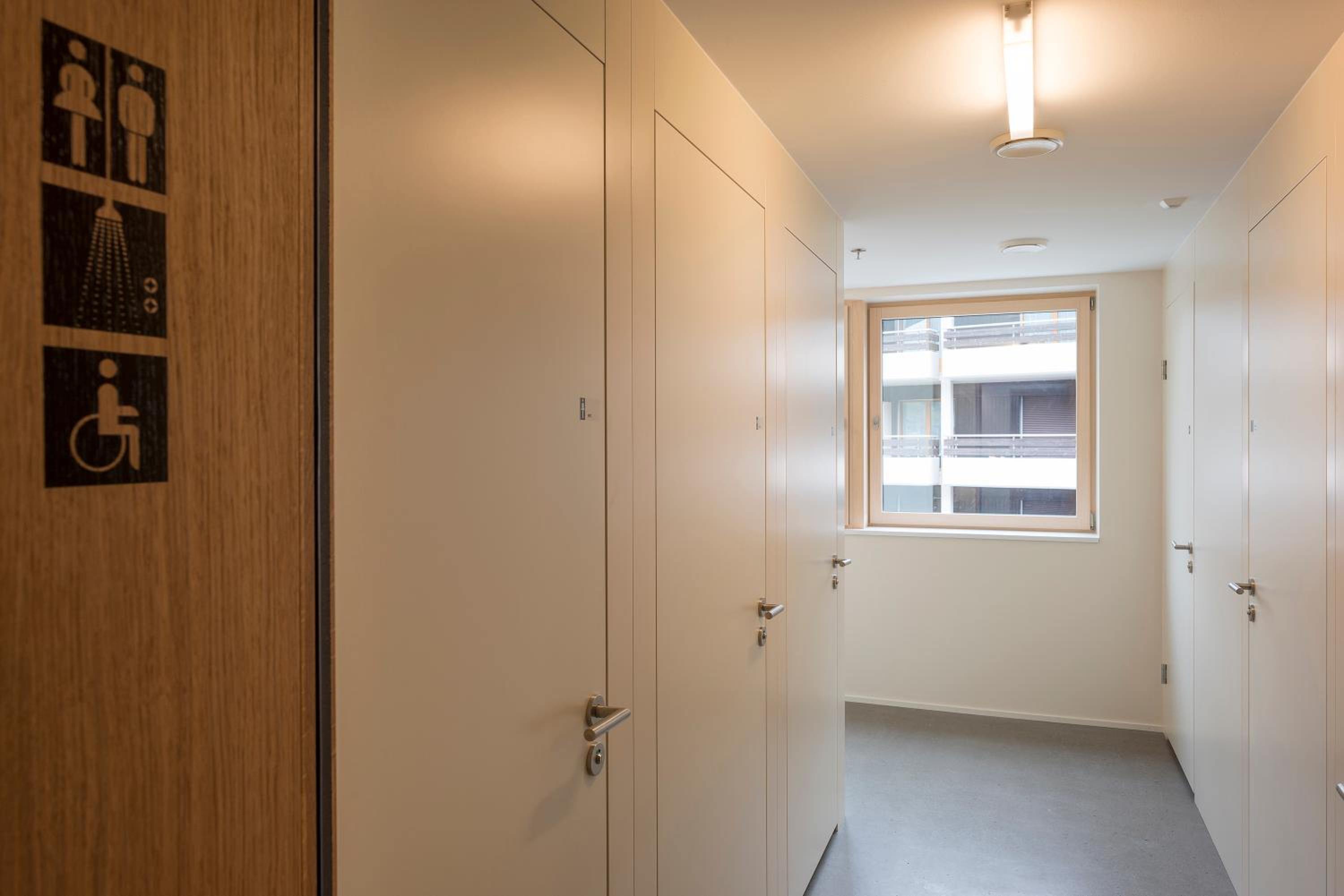 Sextuple Room with Shared Bathroom - incl. Spa Access photo 3