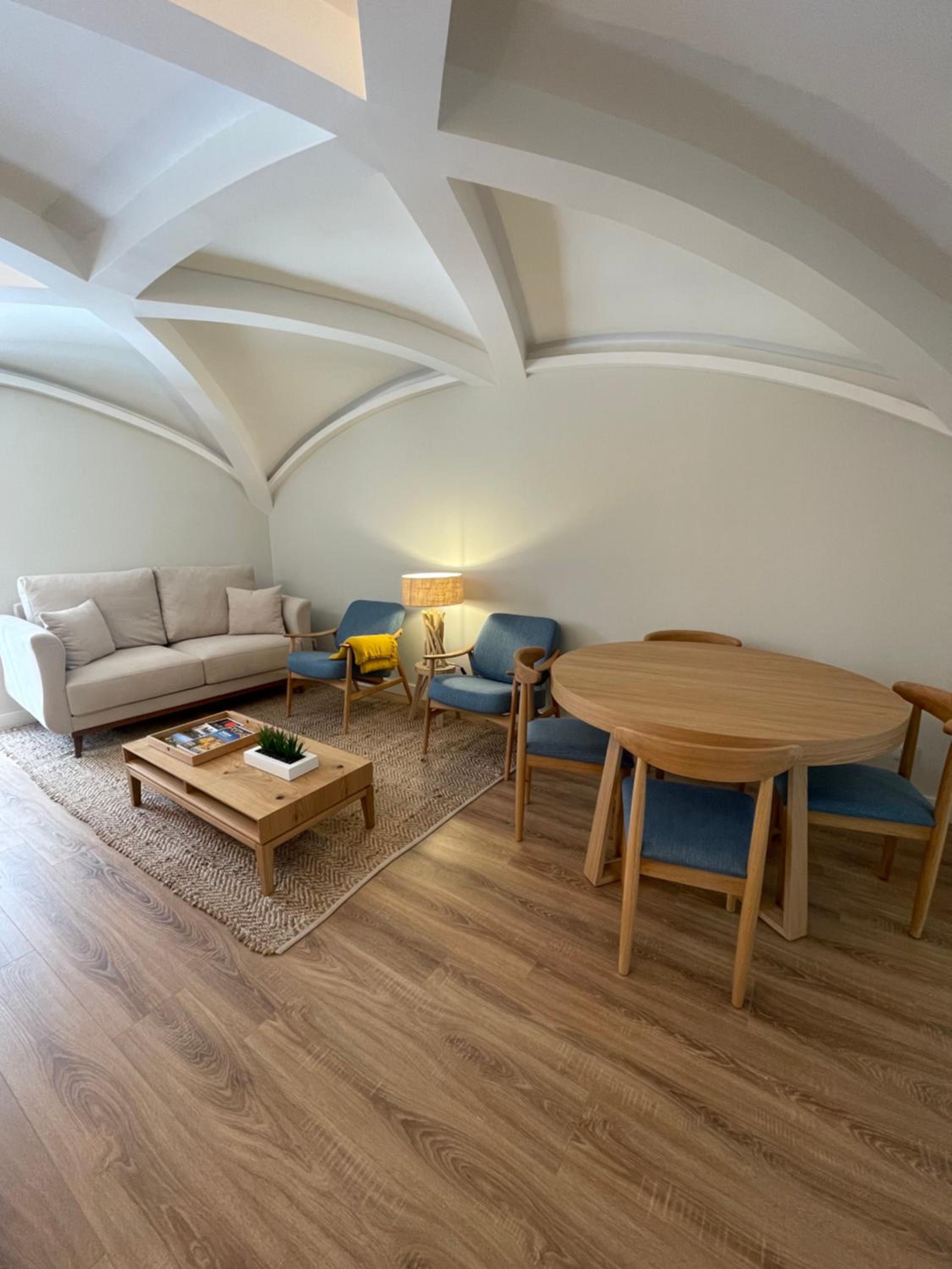 Three-Bedroom Apartment - Photo 2