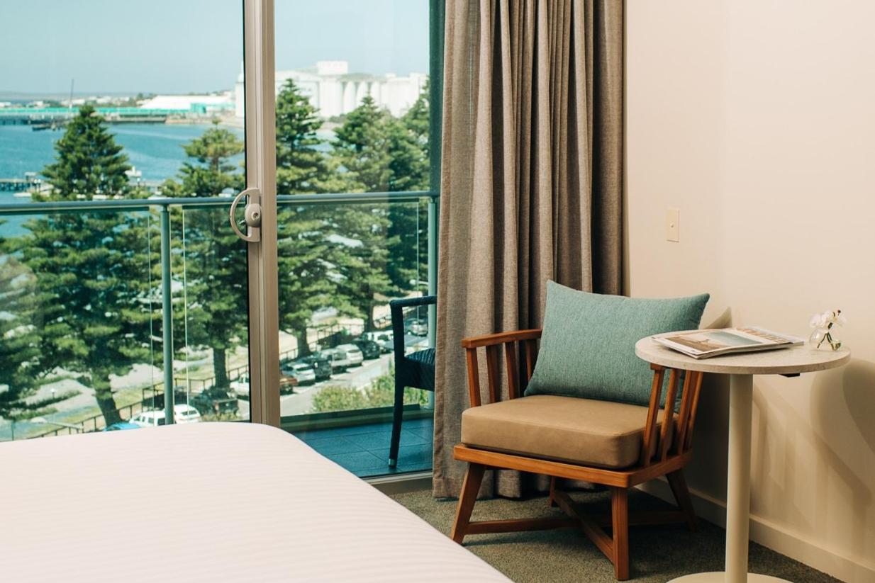 Twin Room with Sea View photo 2
