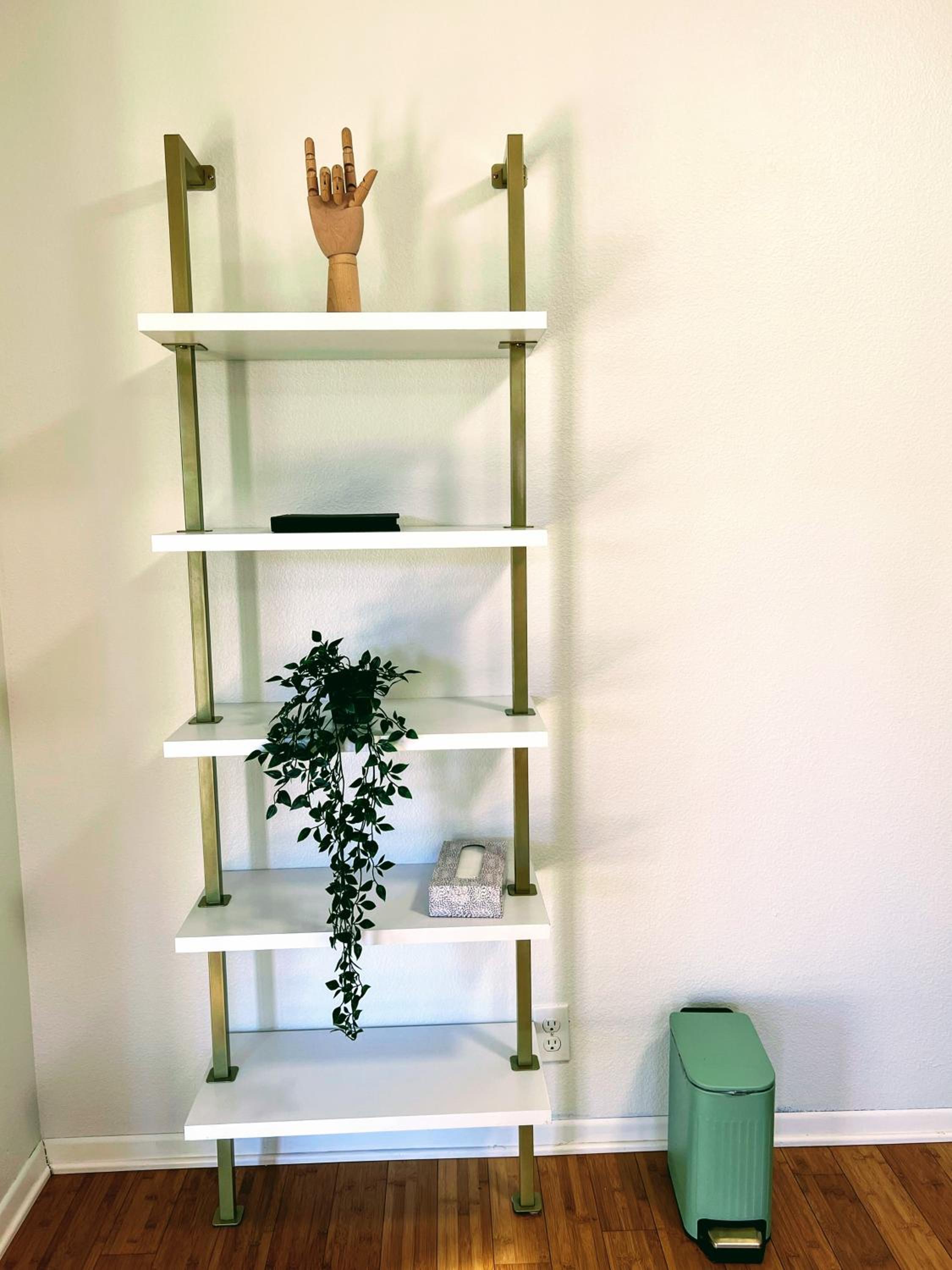 Two-Bedroom House - Photo 25