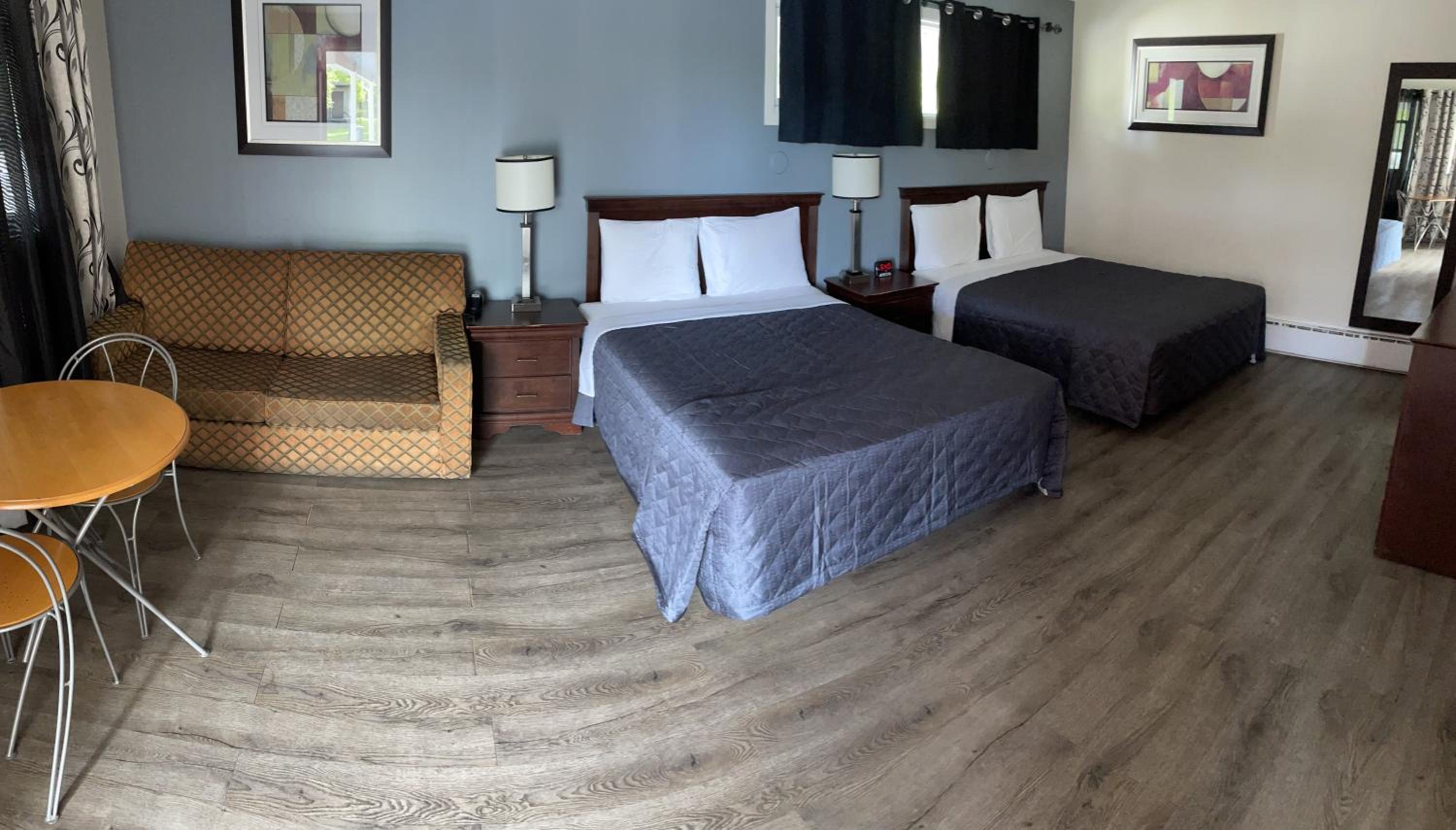 Deluxe Triple Room - Photo 8