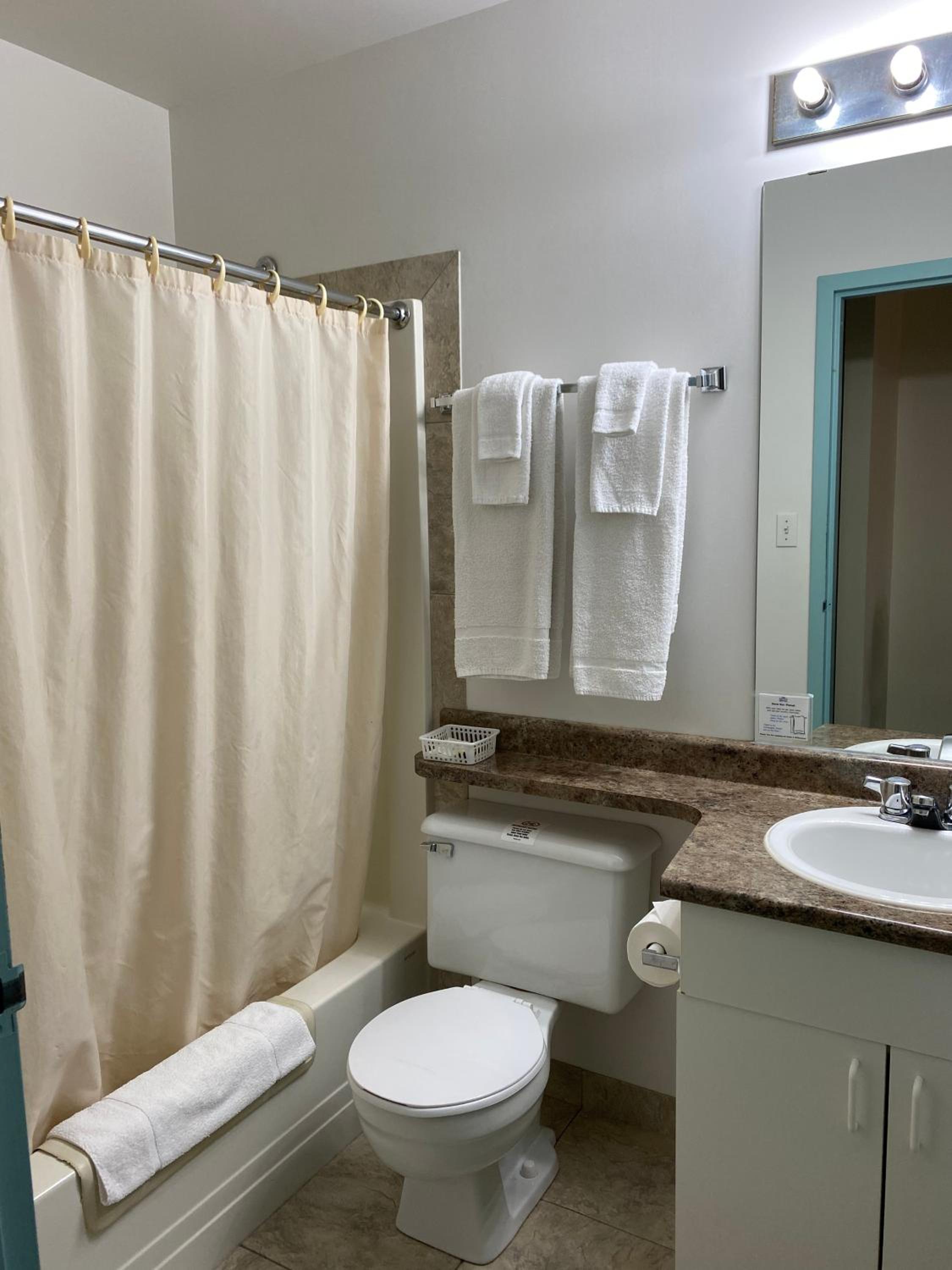 Queen Room - Photo 3