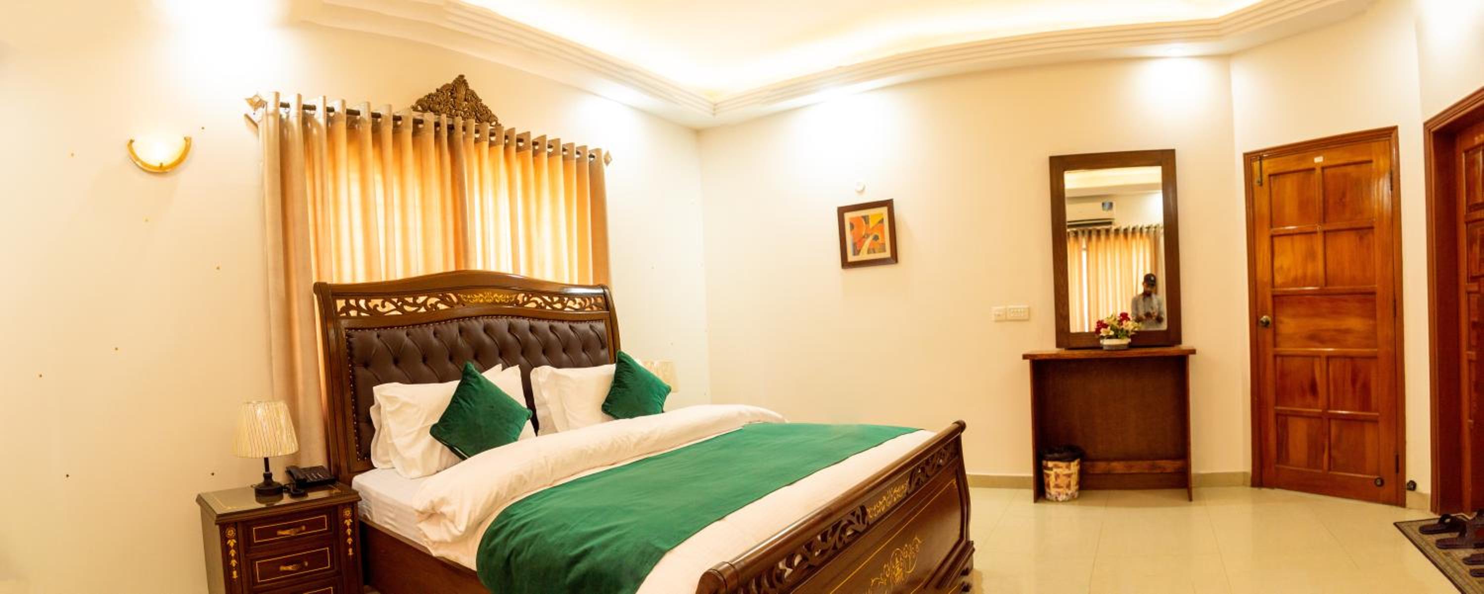Deluxe Single Room