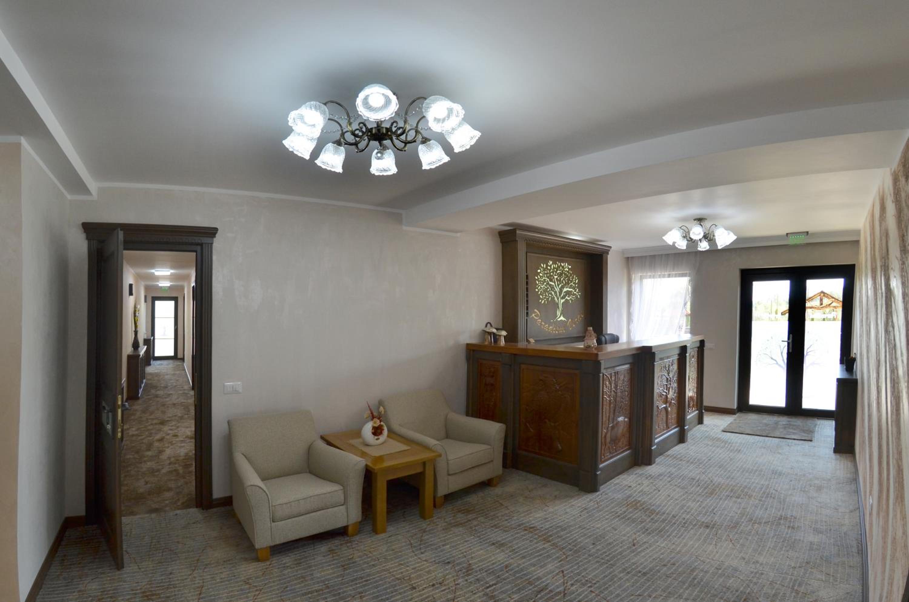 Standard Double Room - Photo 4