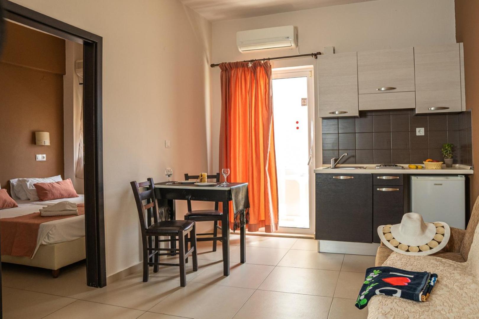 One-Bedroom Apartment (1-3 Adults)