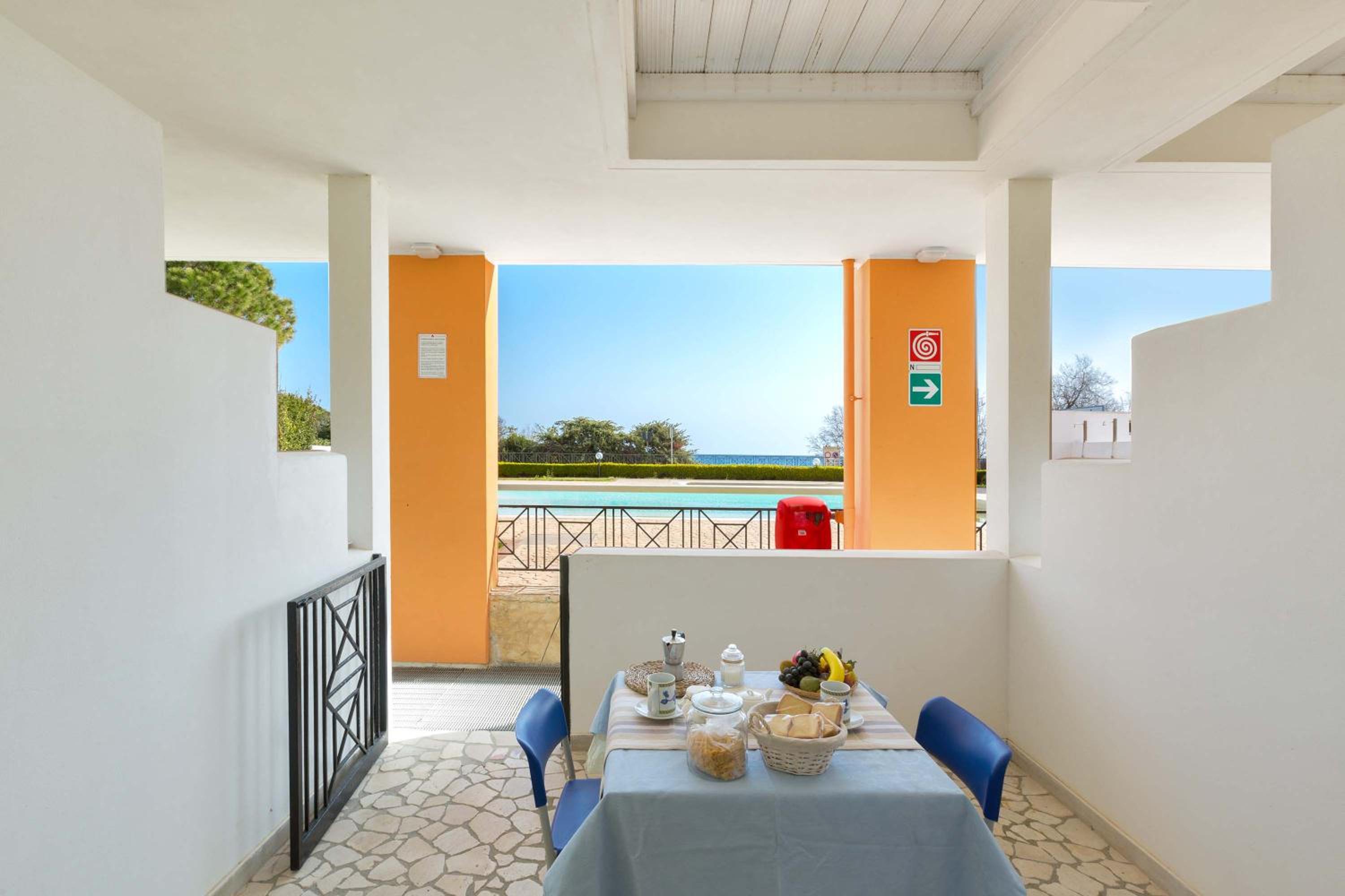 One-Bedroom Apartment with Sea View