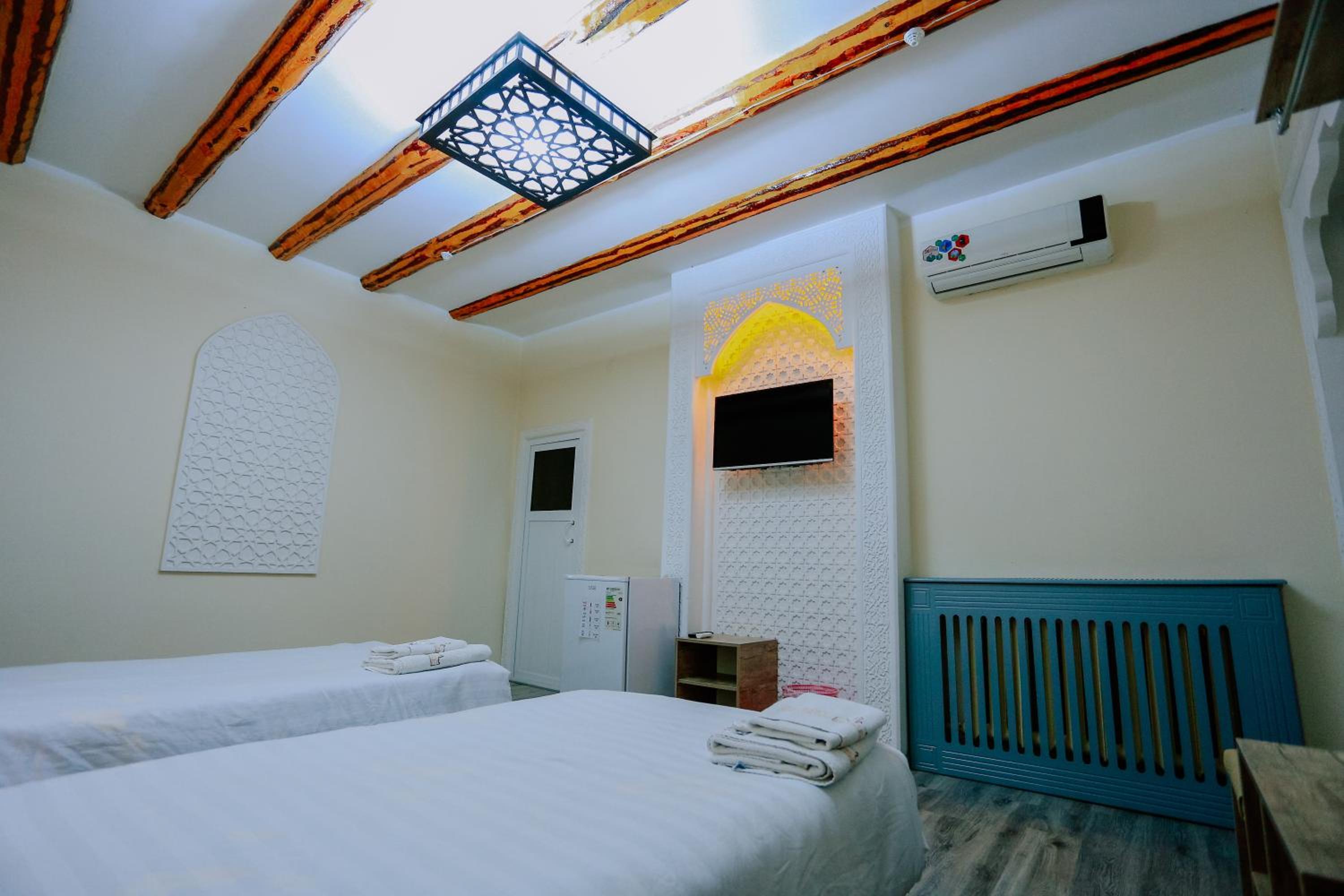 Deluxe Double Room with Shower photo 2