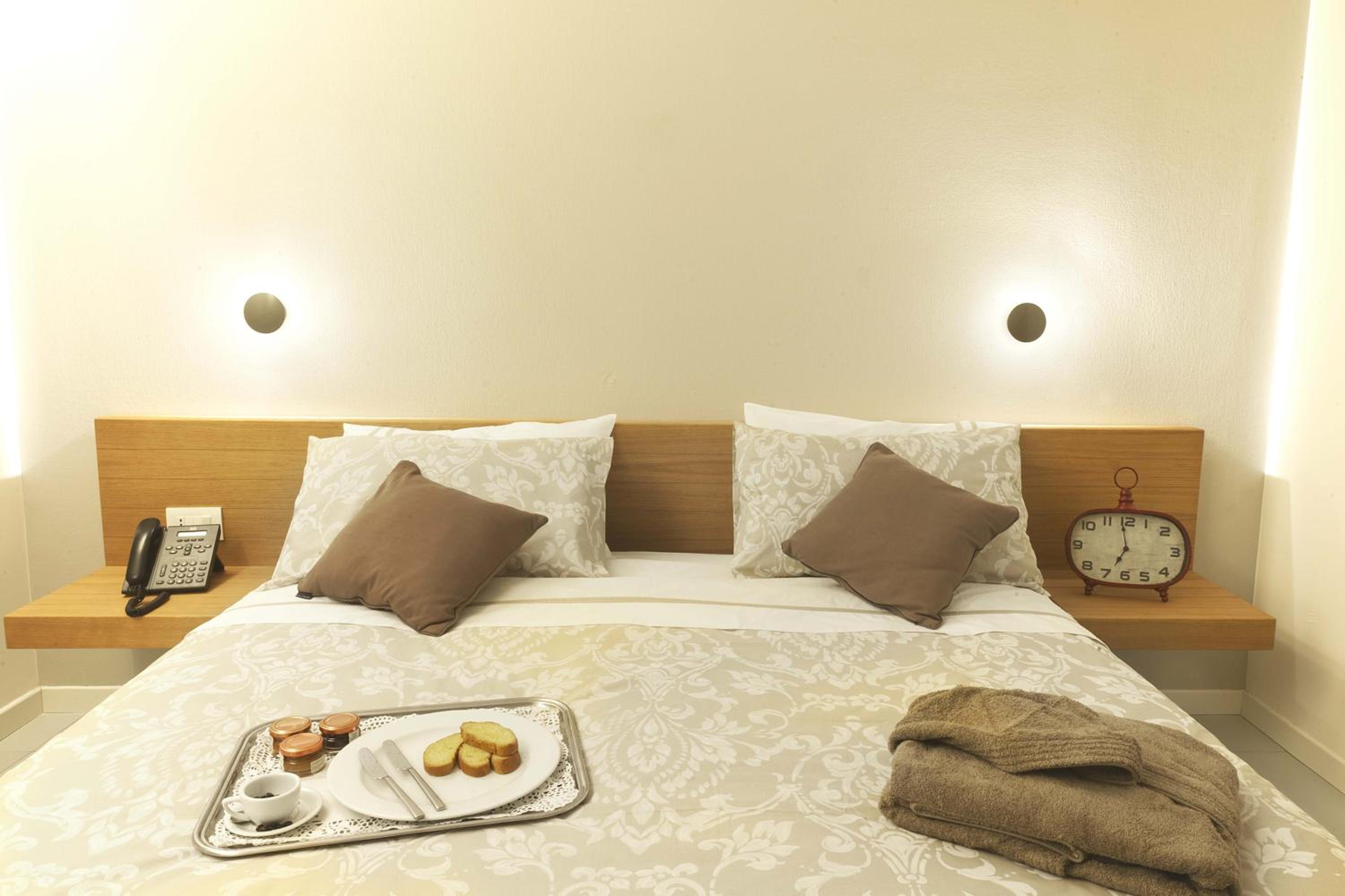 Double Room - Photo 3