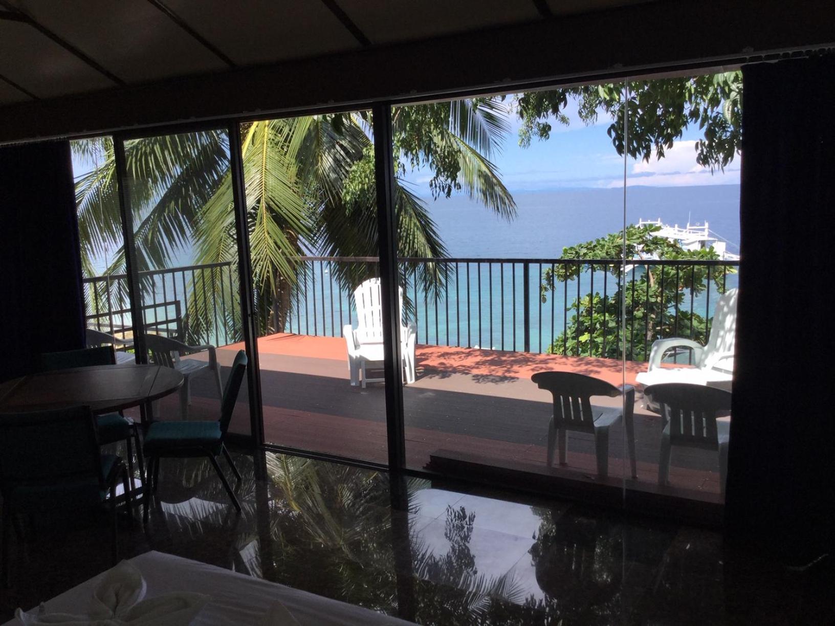 Bungalow - Water Front  photo 3