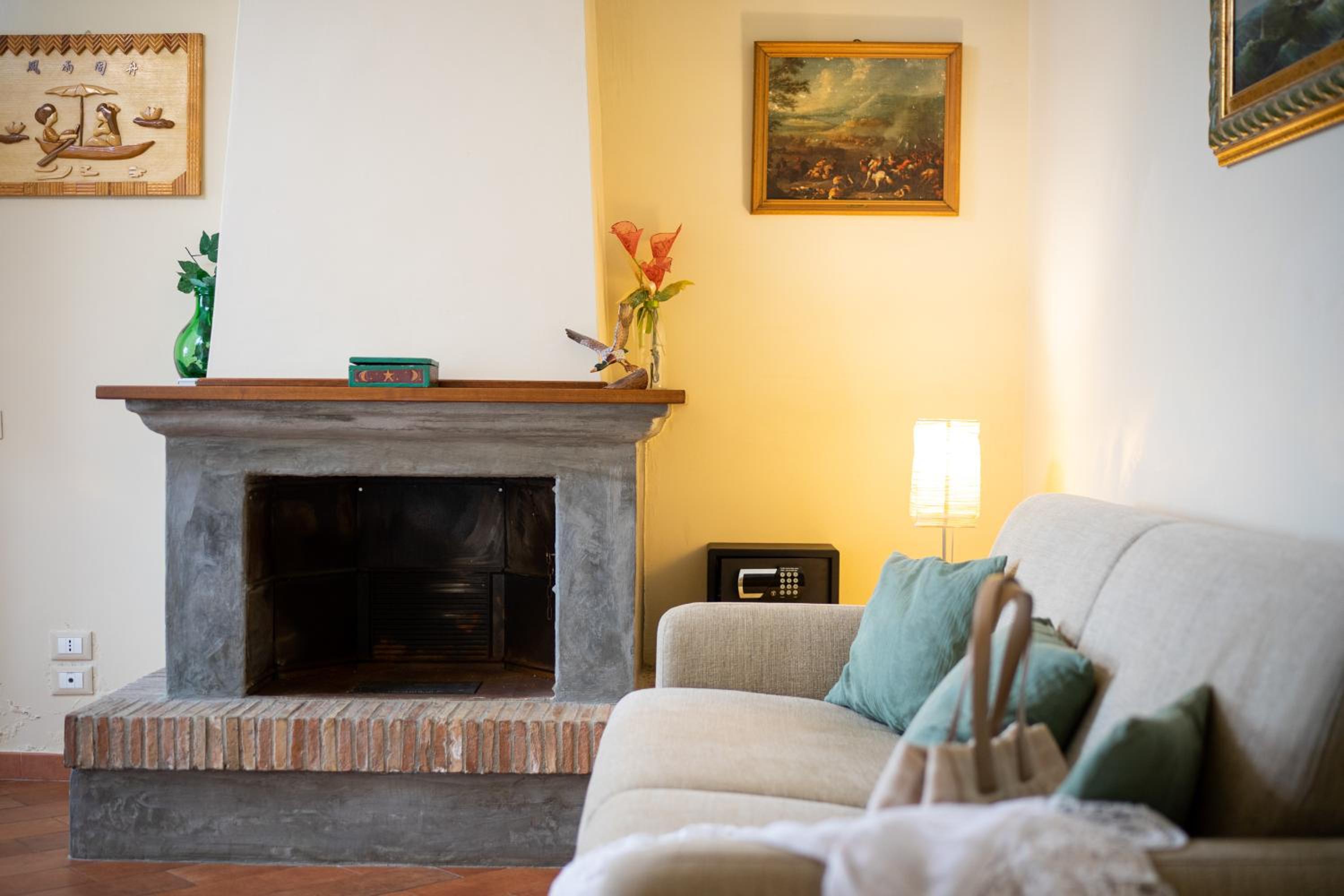 Superior One-Bedroom Apartment - Photo 15