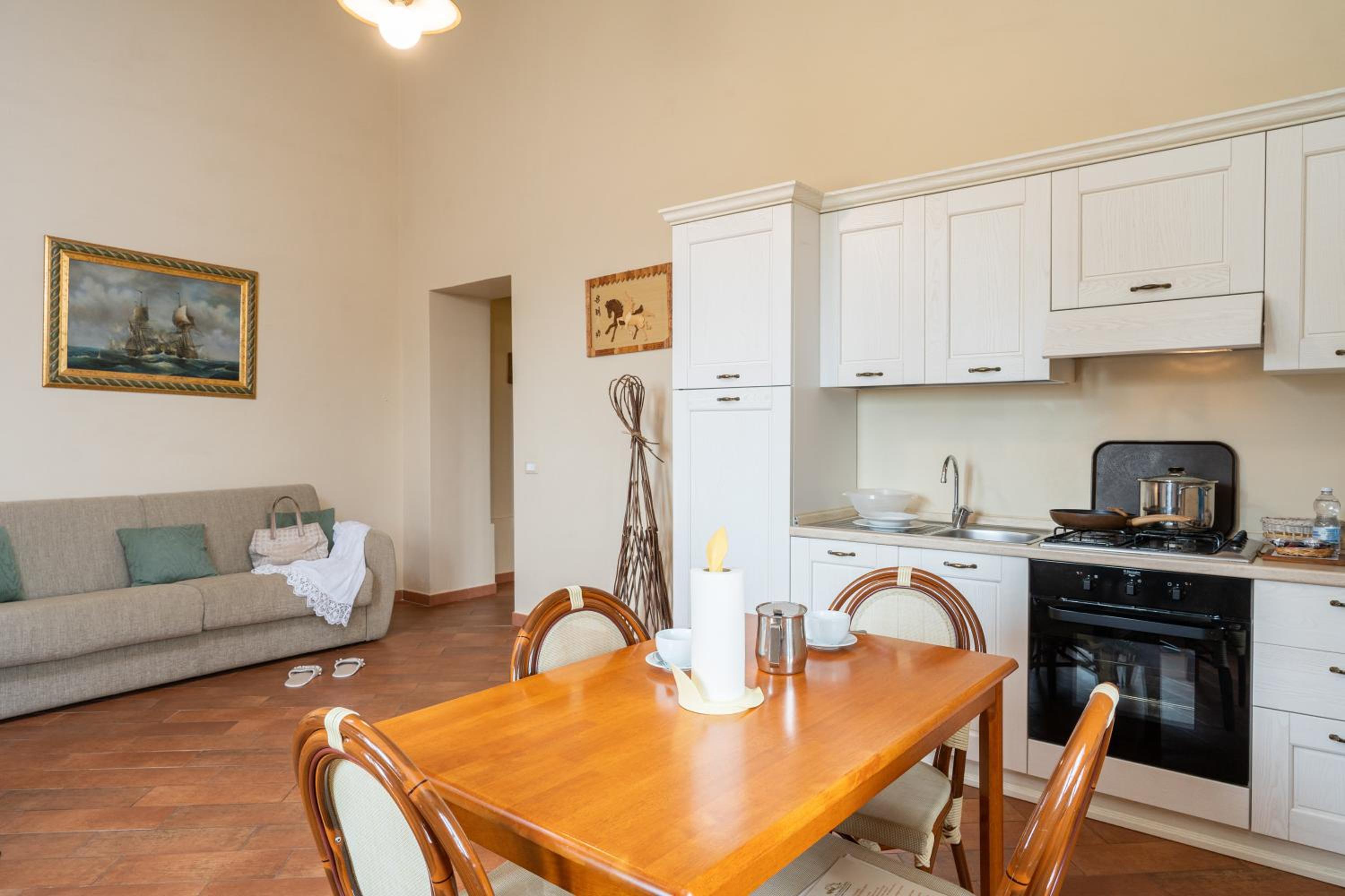 Superior One-Bedroom Apartment - Photo 10