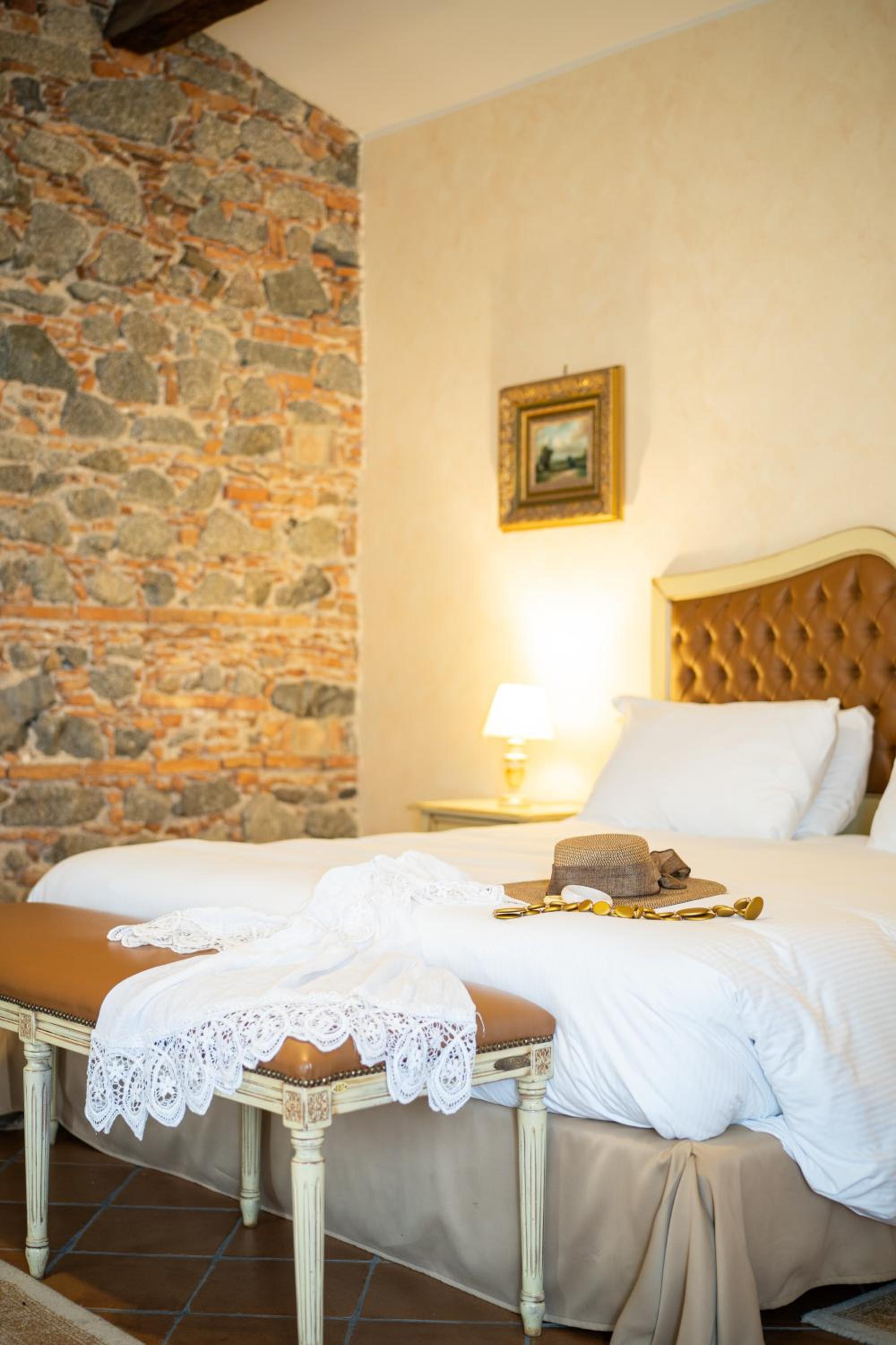Superior Suite - Photo 4
