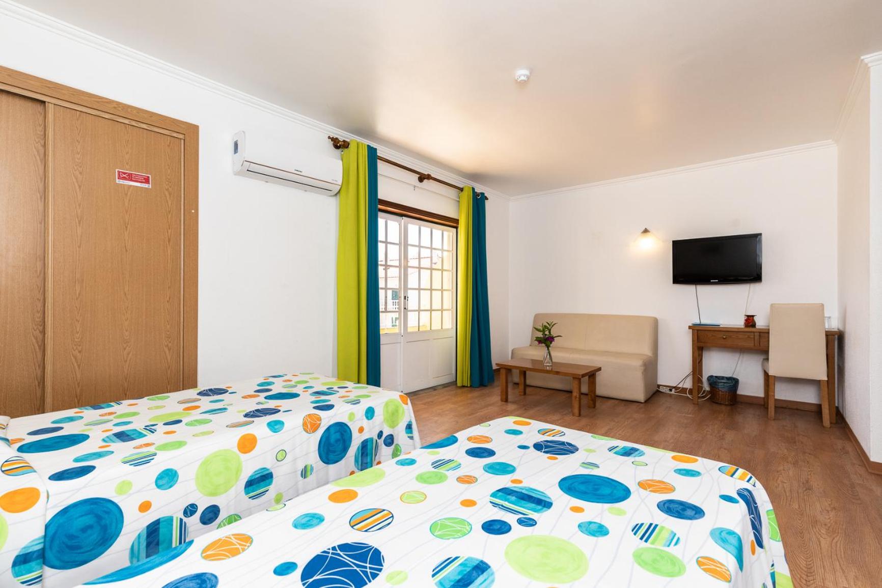 Standard Quadruple Room photo 2