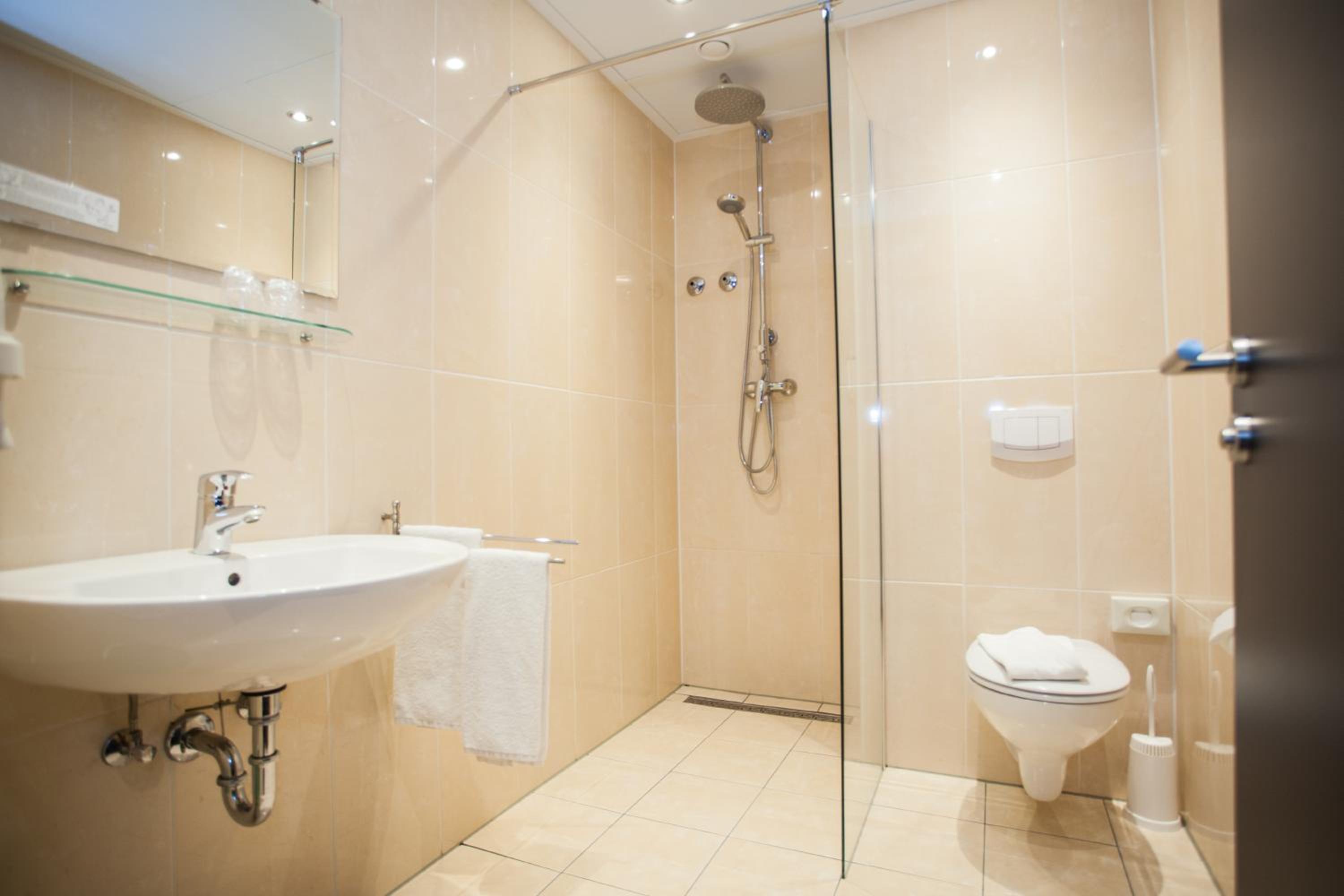 Double Room - Photo 2