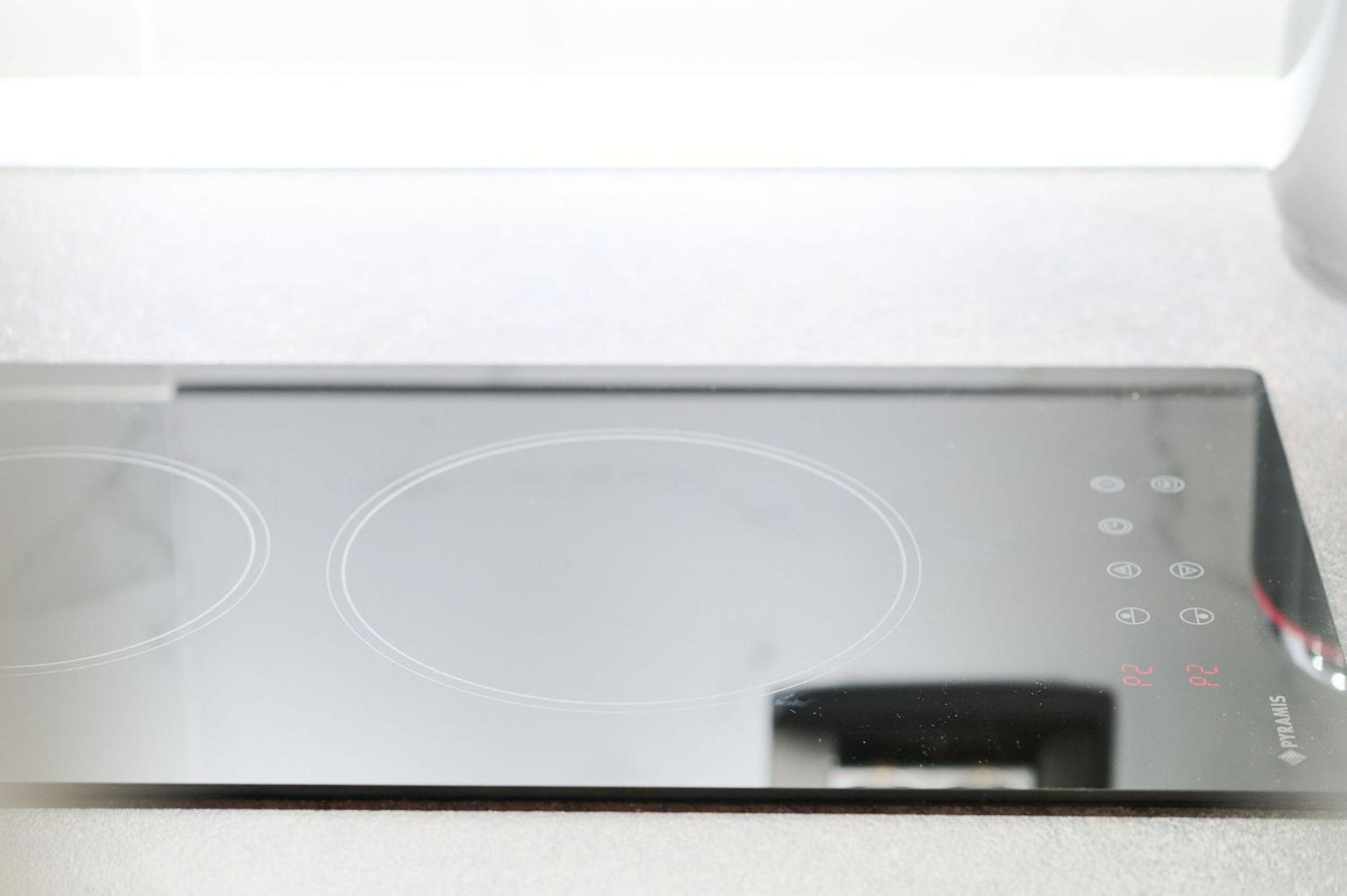 Studio - Photo 29