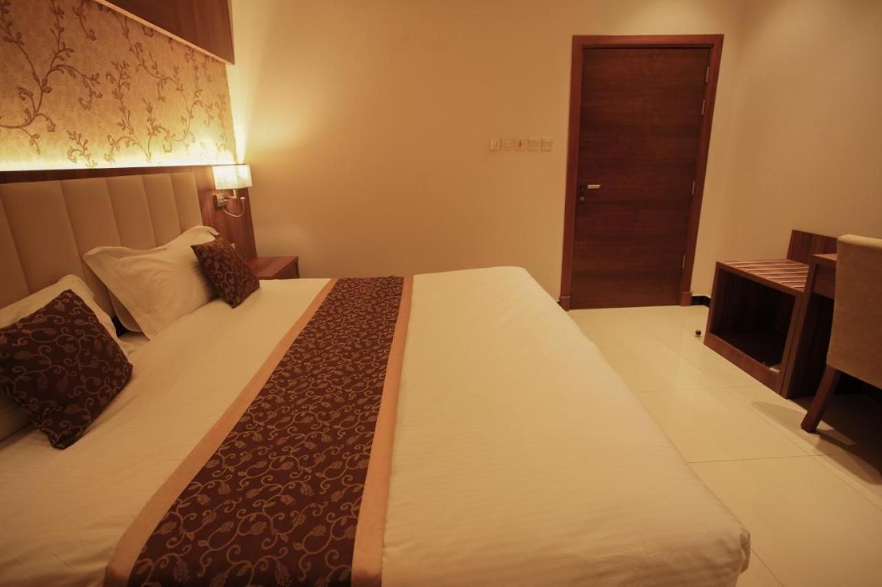 Superior King Room photo 1