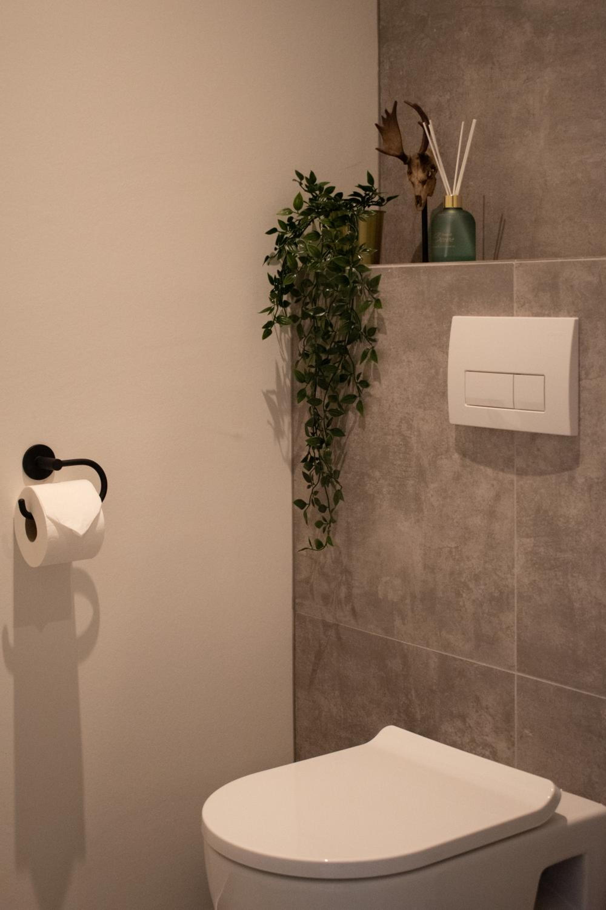 Quadruple Room with Private Bathroom - Photo 9